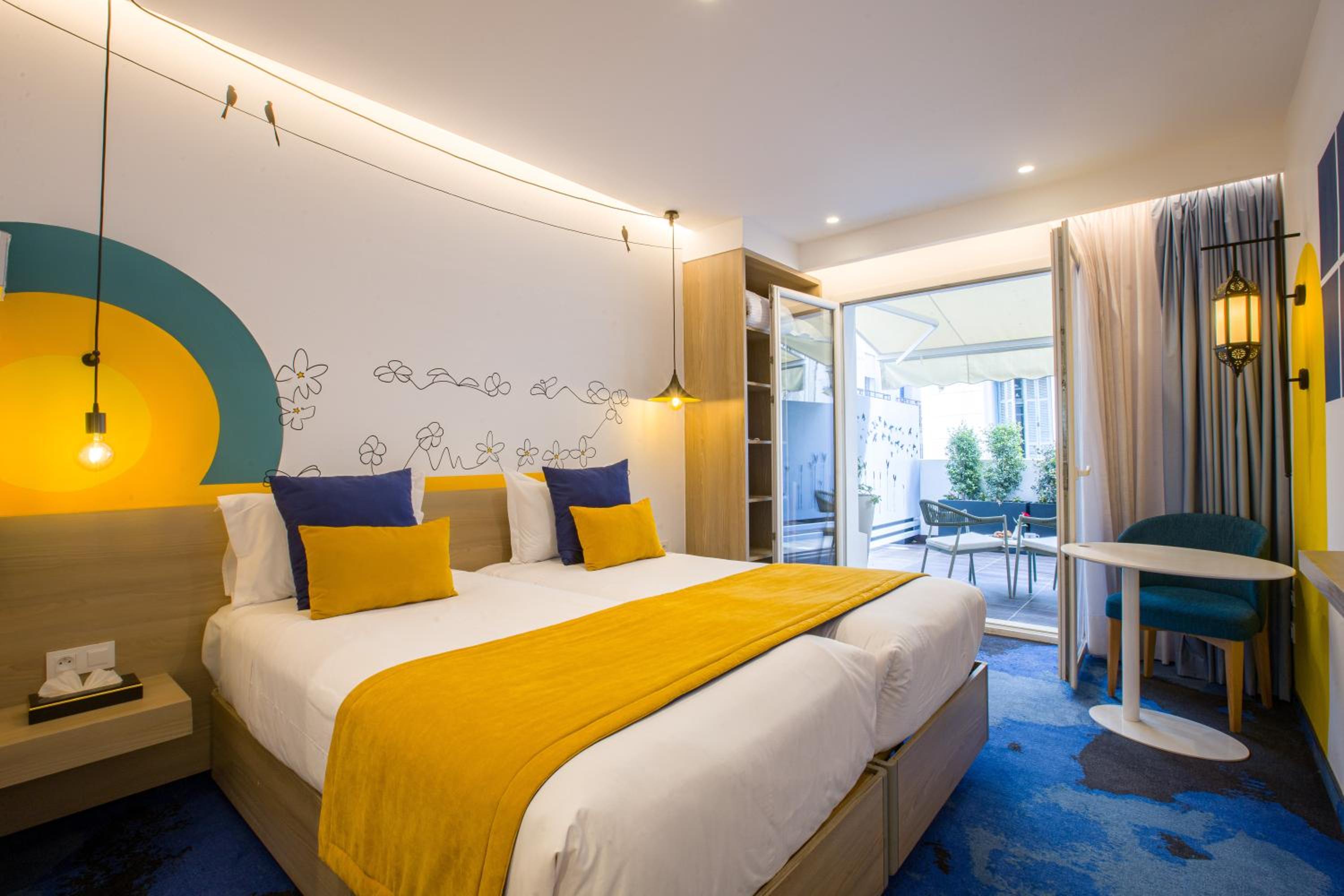 Deluxe Twin Room - Photo 1