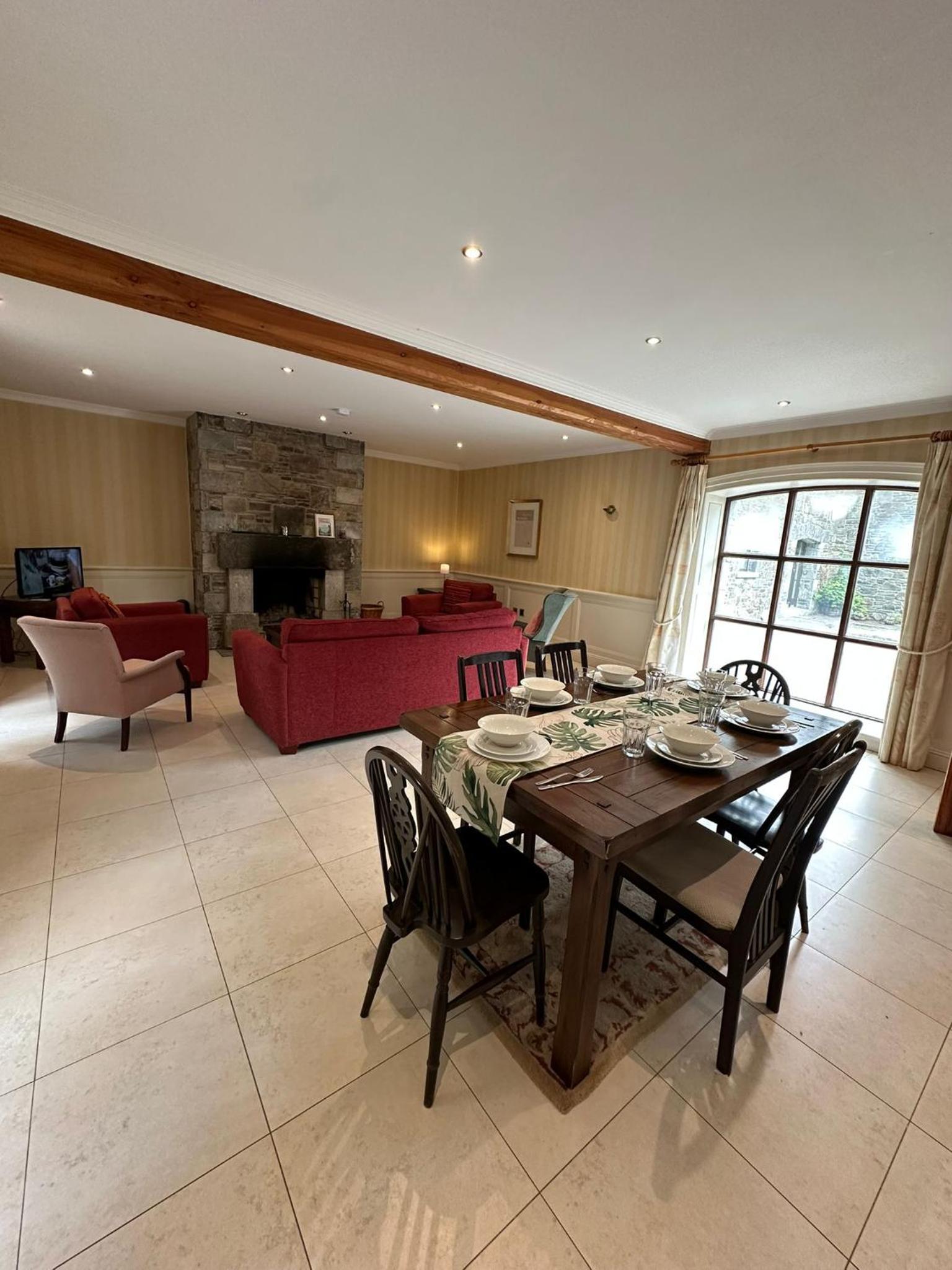 Two-Bedroom House - Photo 7