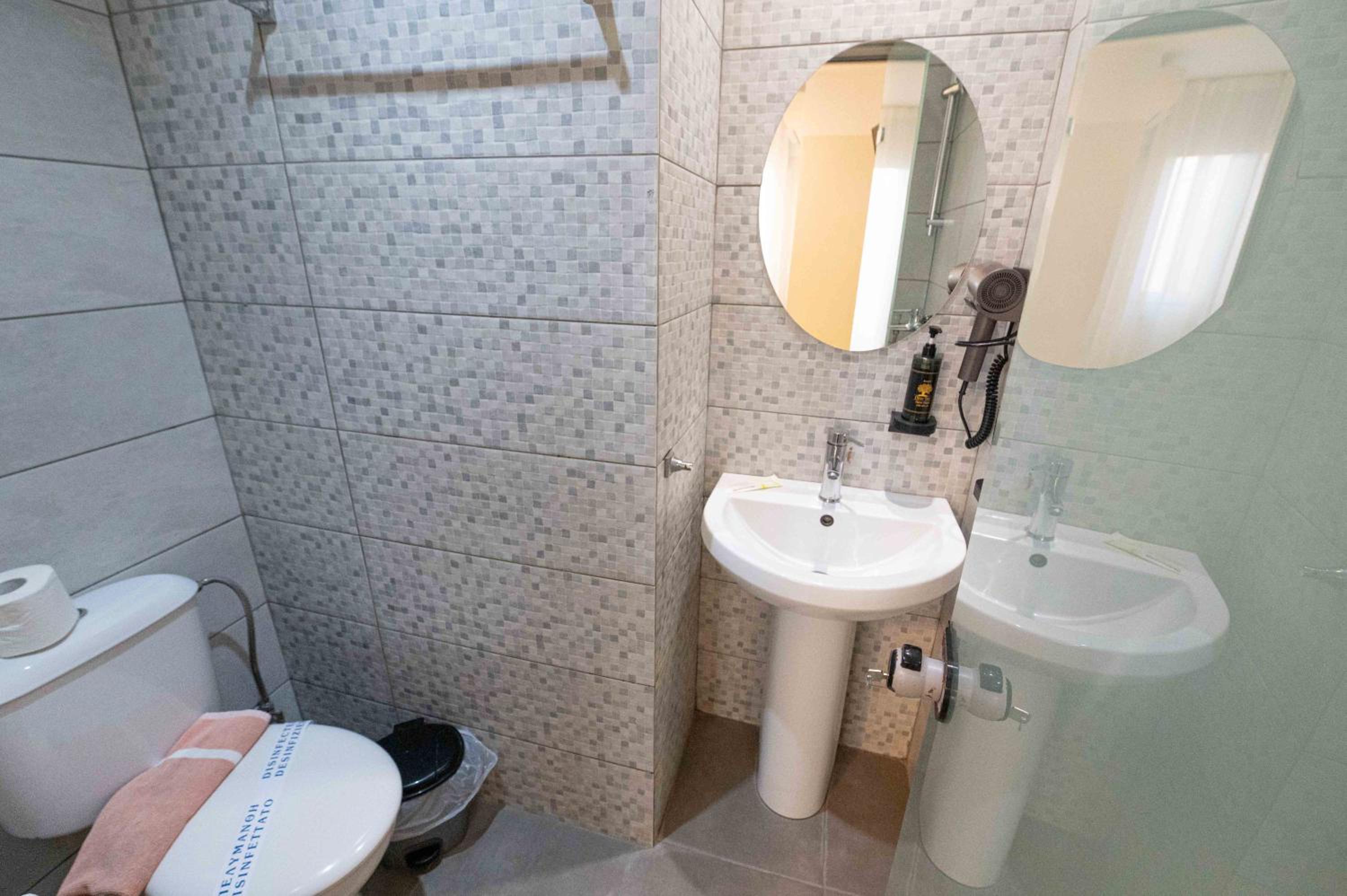 Budget Single Room photo 3