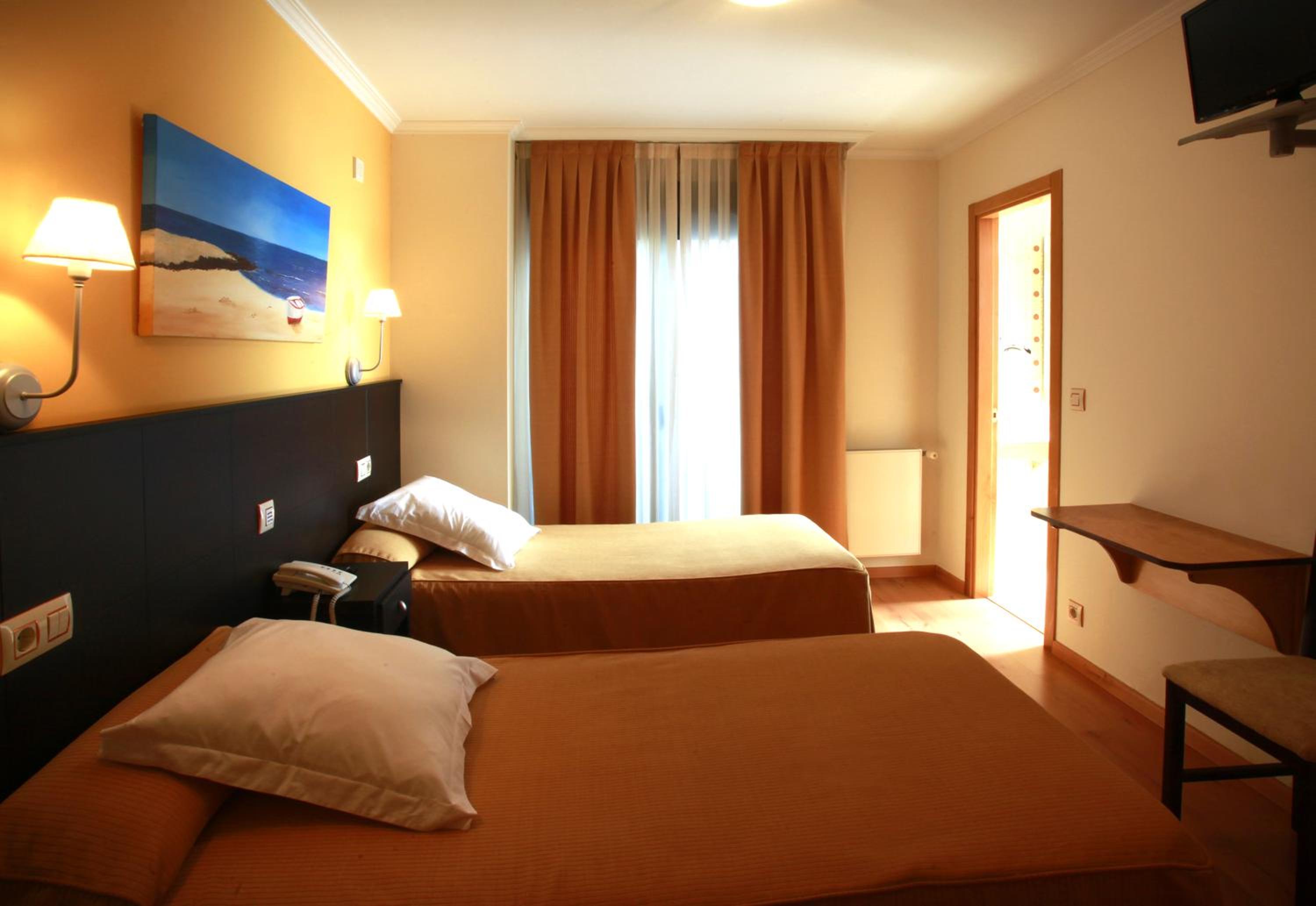 Double Room - Photo 11