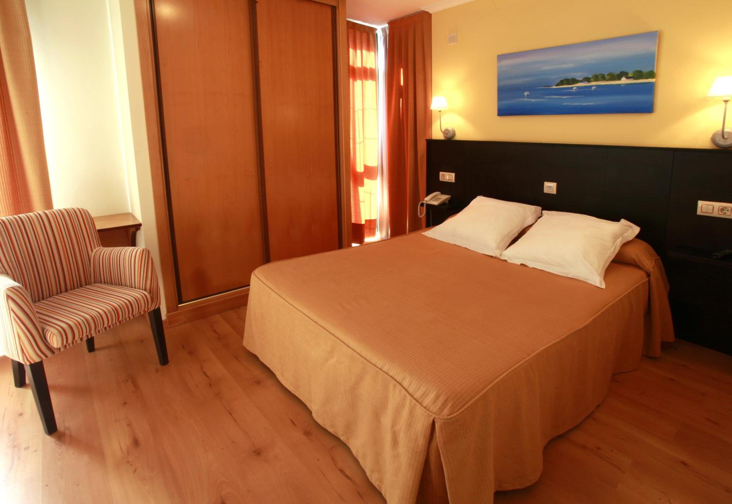 Double Room - Photo 3