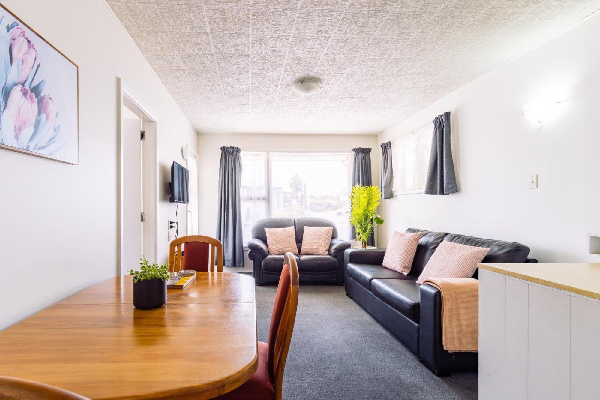 Two-Bedroom Standard Apartment - Photo 3