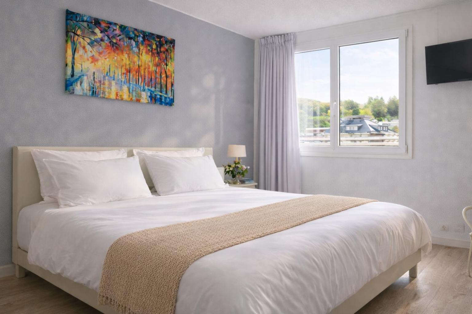 Double or Twin Room with Canal View photo 2