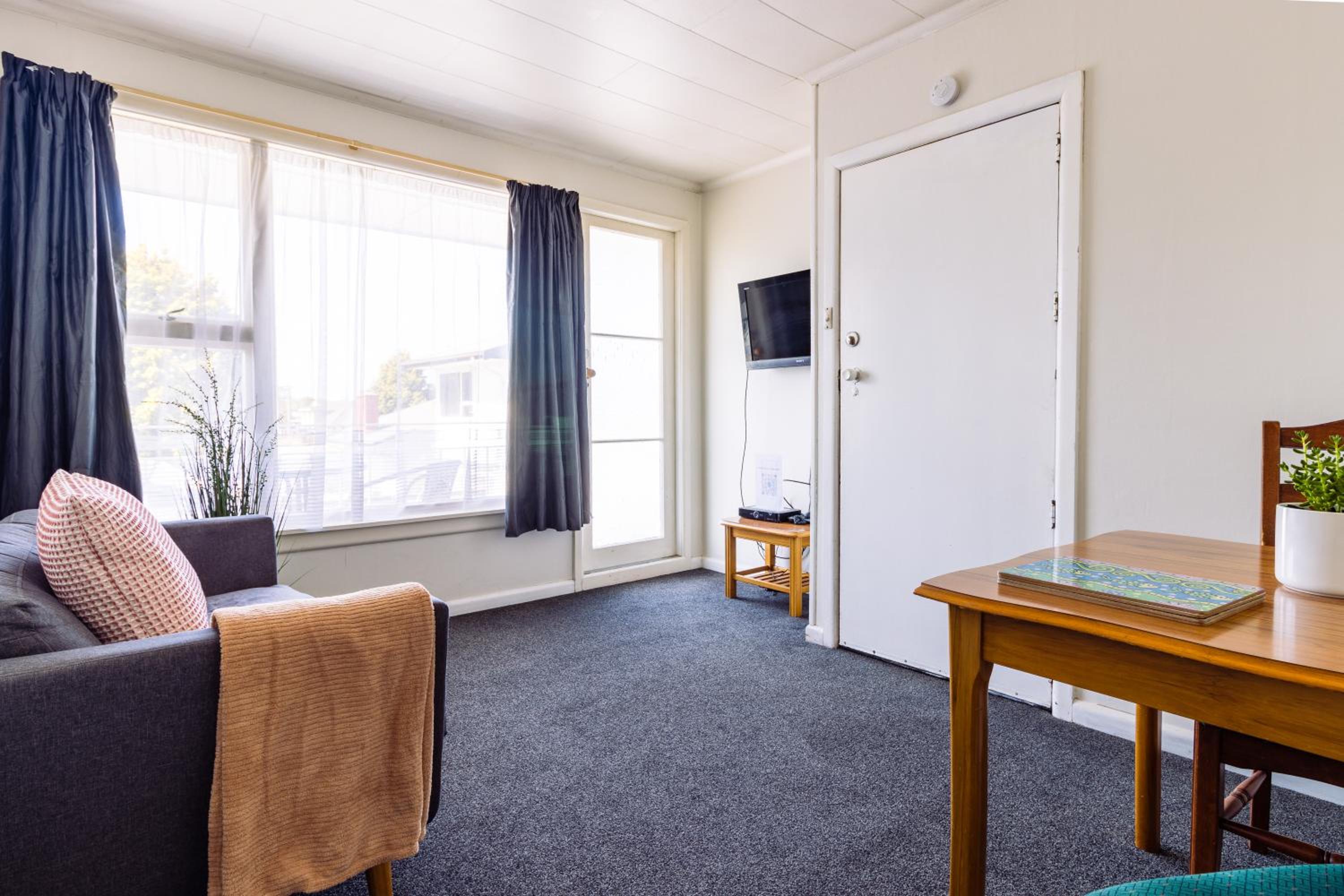 One-Bedroom Standard Apartment - Photo 3