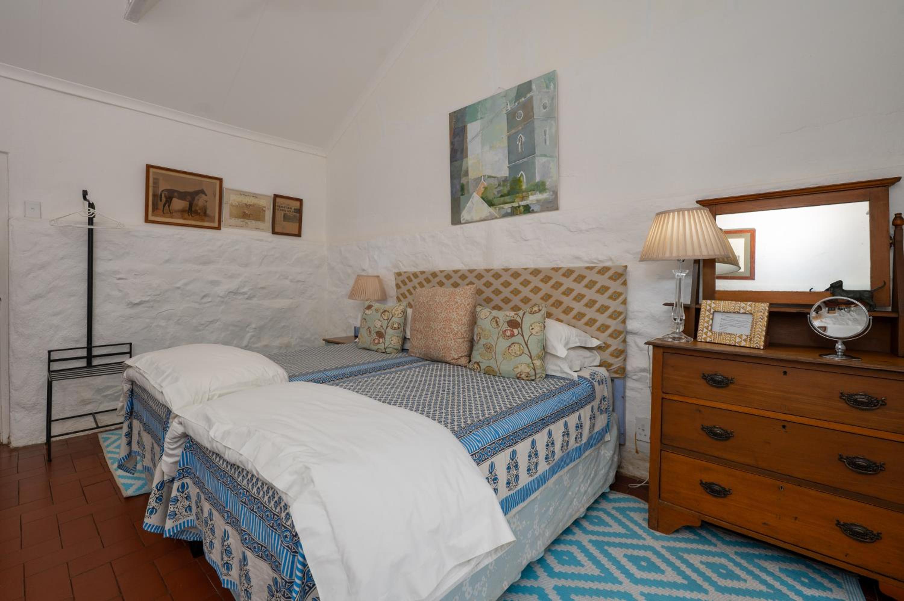Standard Twin Room photo 3