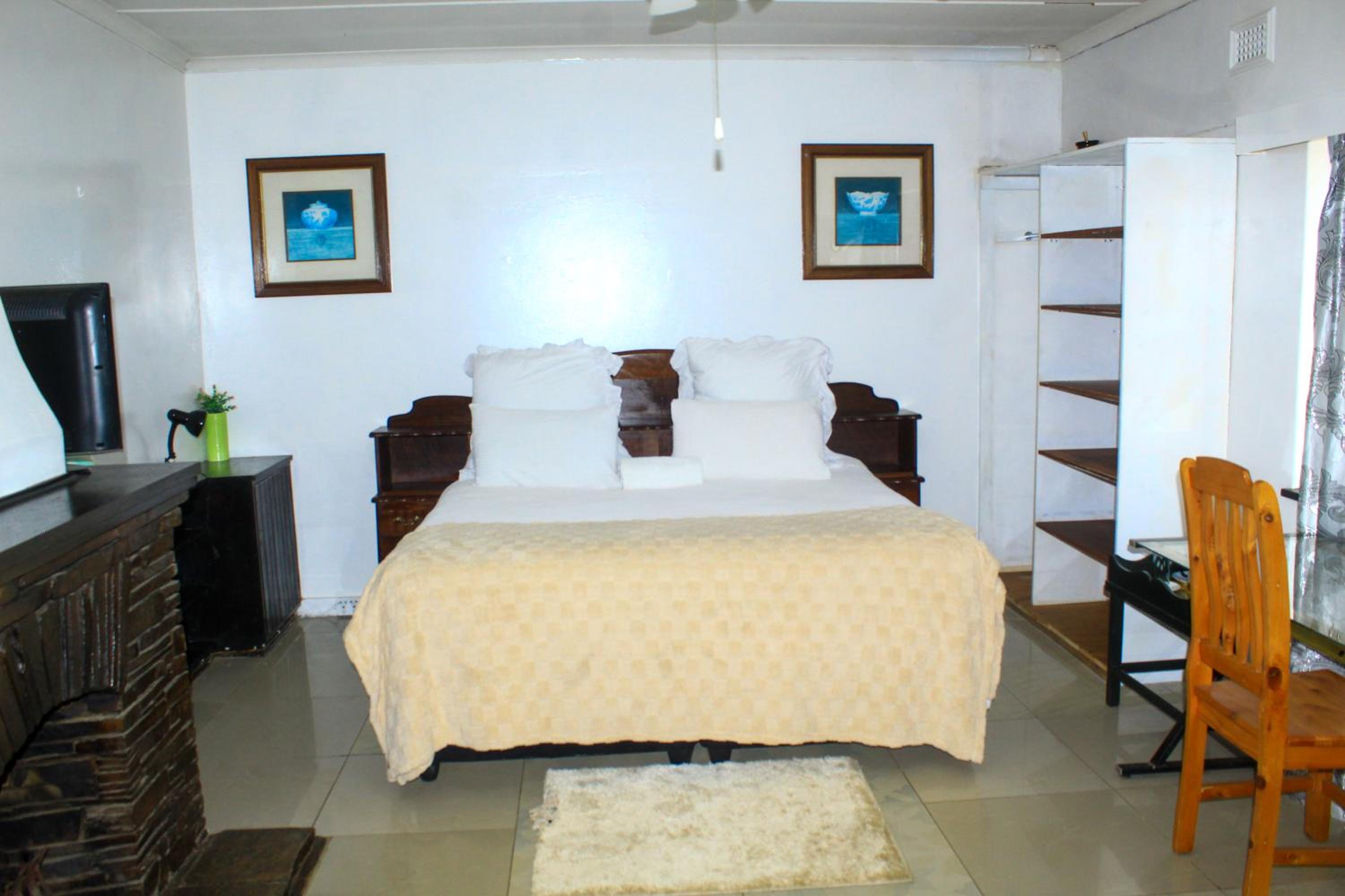 Superior Double or Twin Room photo 3
