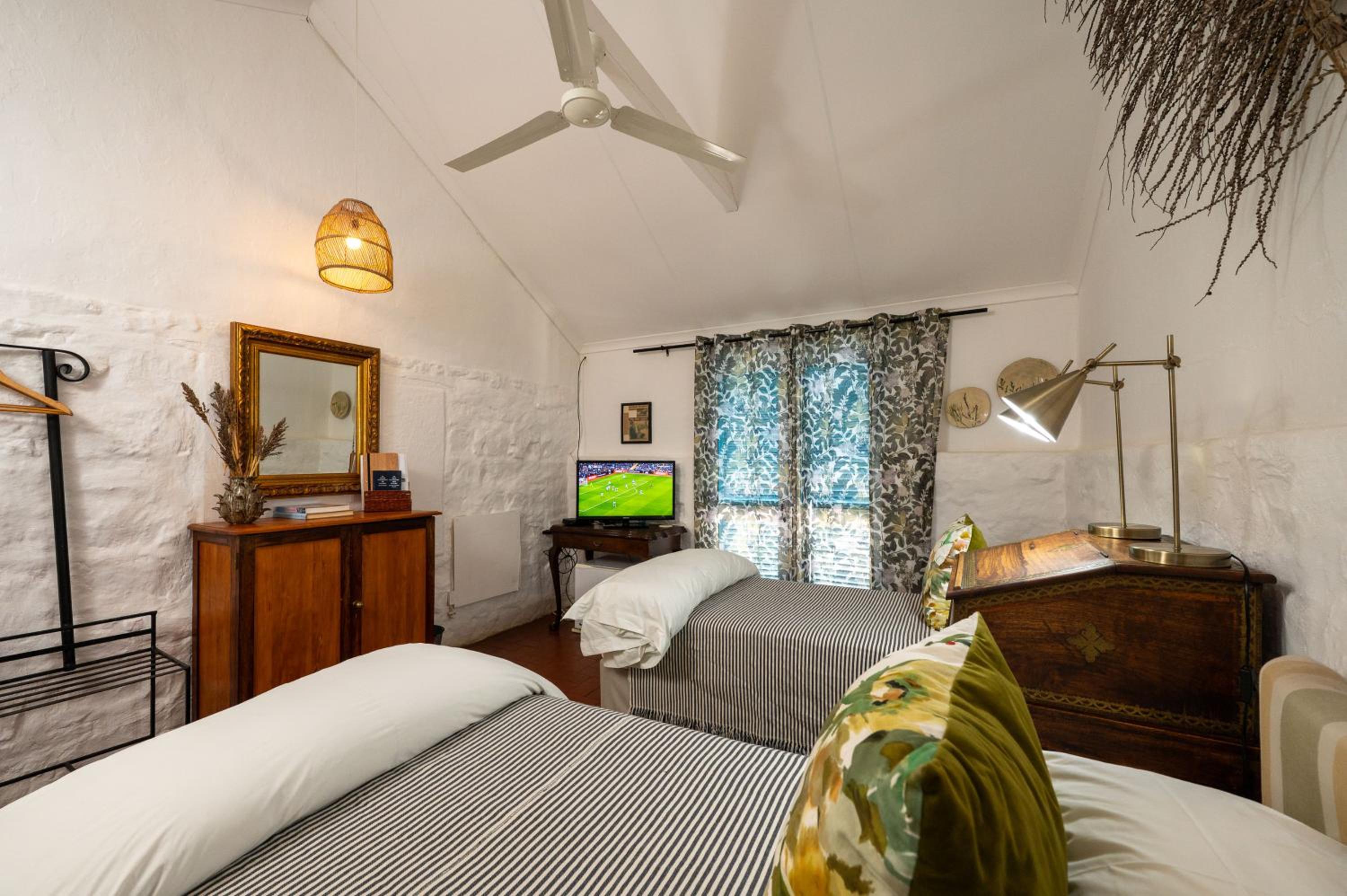 Standard Twin Room photo 1