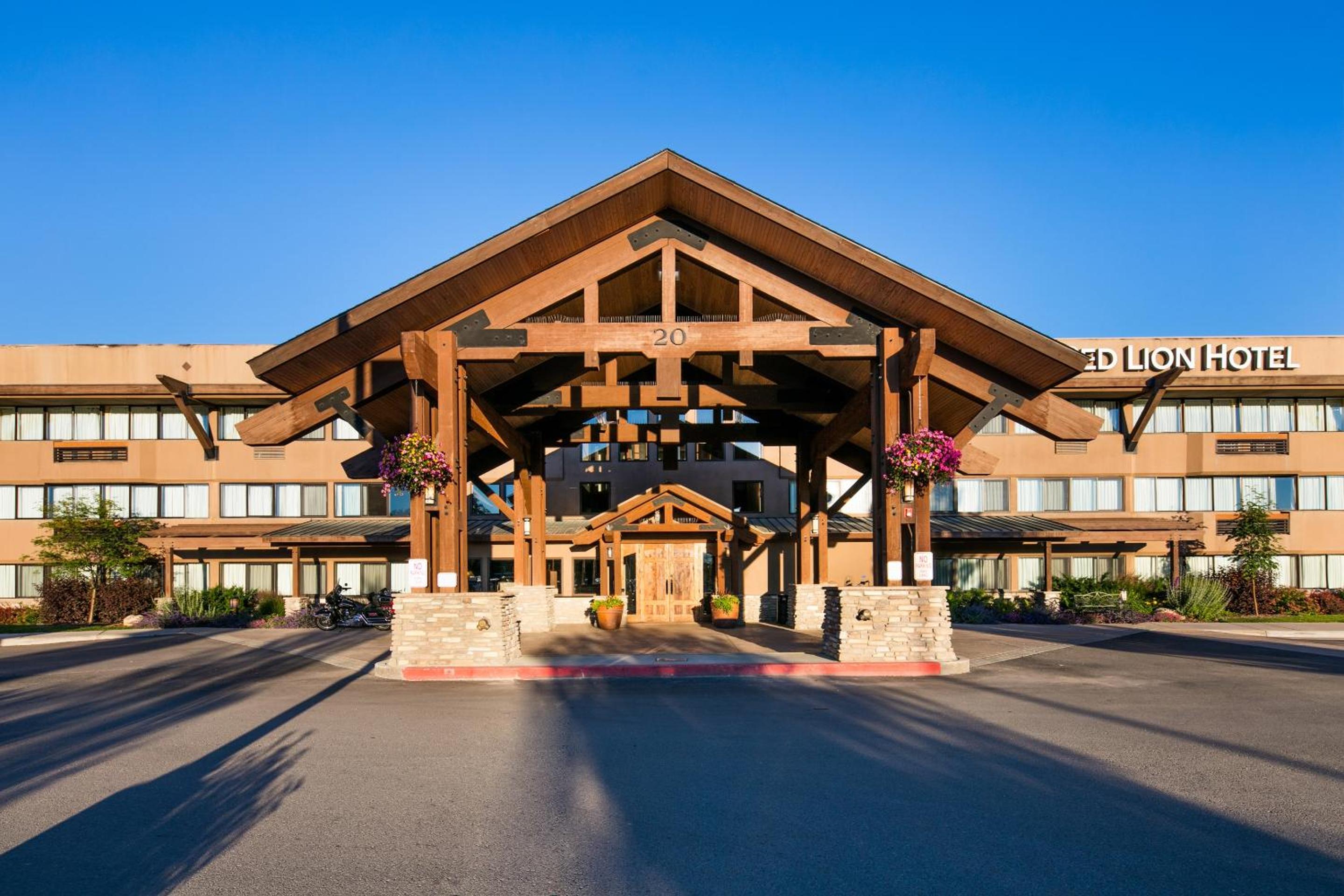 Executive Suite at Red Lion Hotel Kalispell in Kalispell