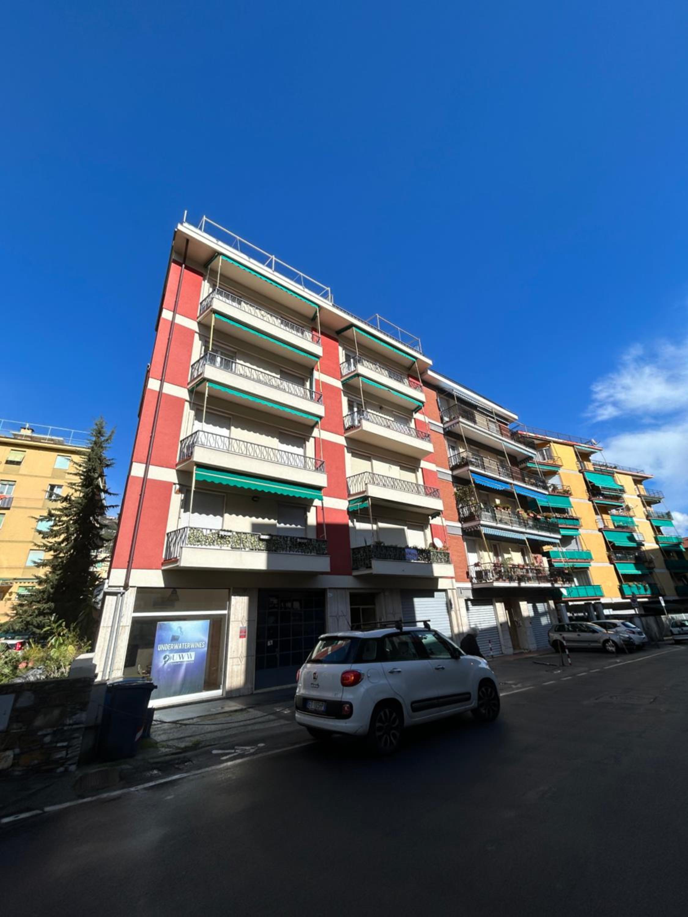 One-Bedroom Deluxe Apartment