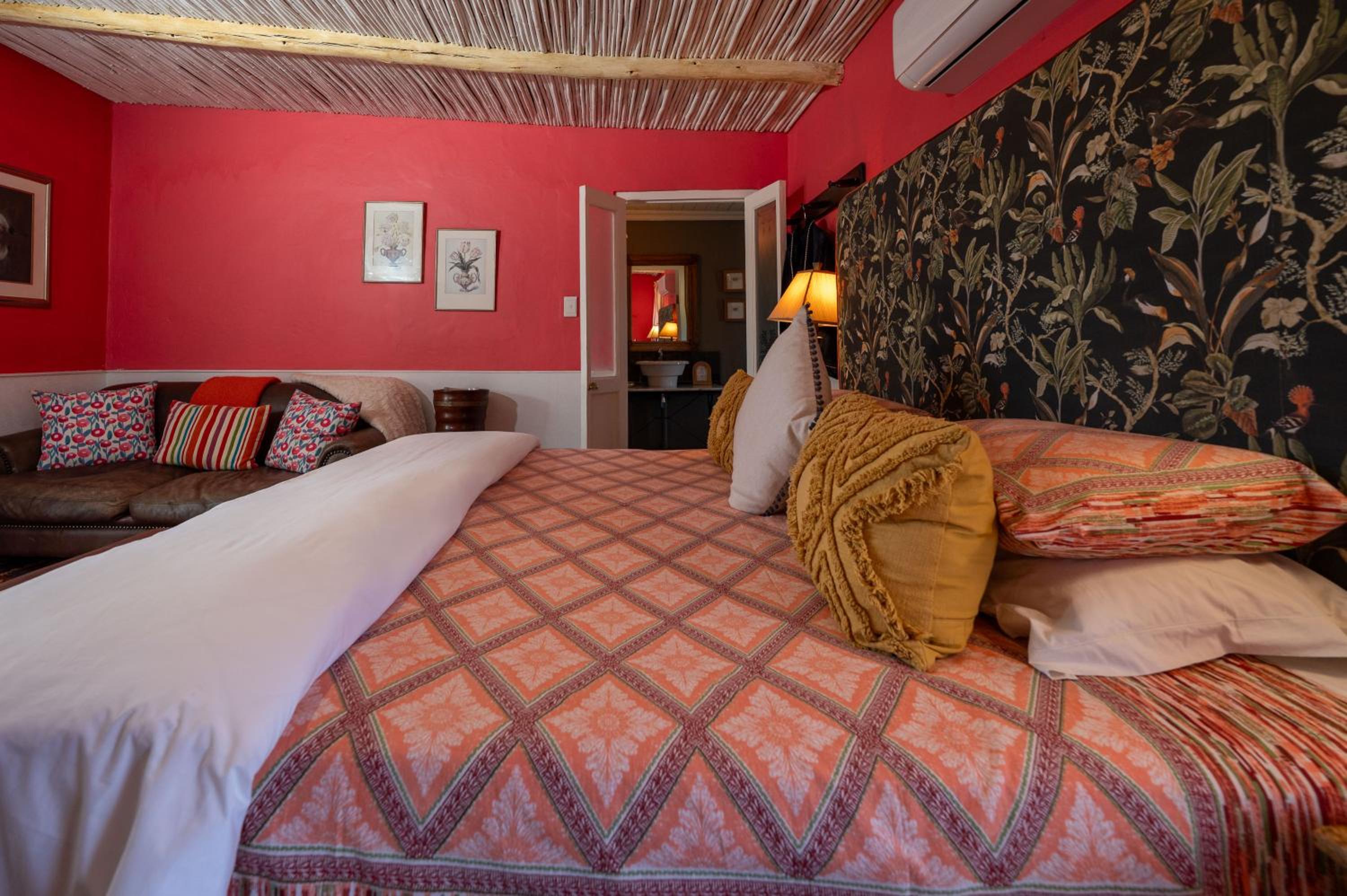 Deluxe Double Room photo 3