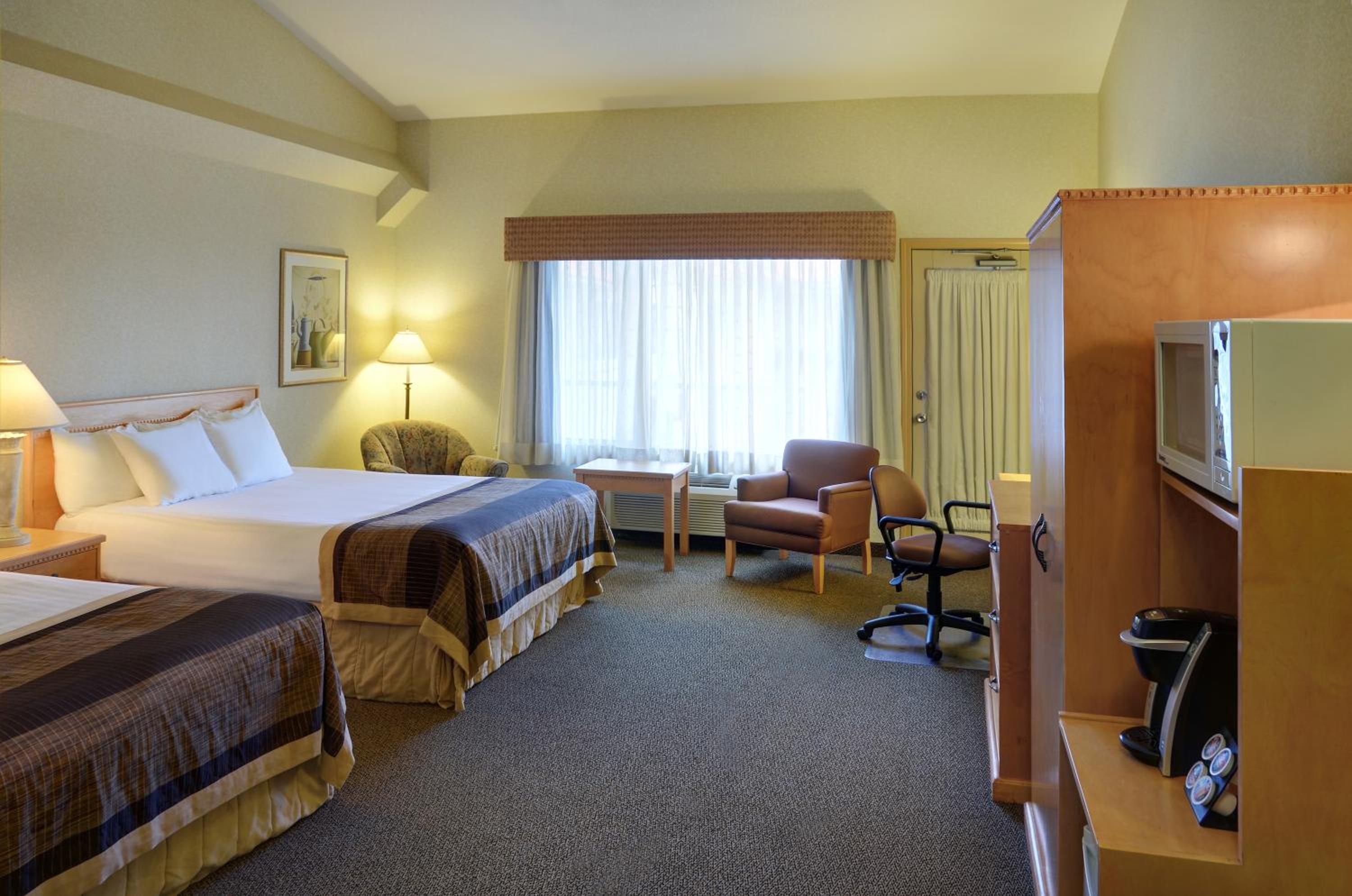 Queen Room with Two Queen Beds - Non-Smoking