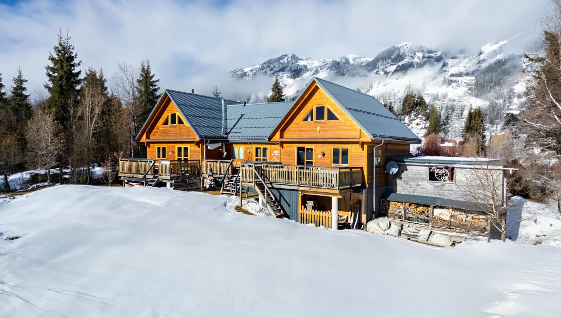 Superior Chalet