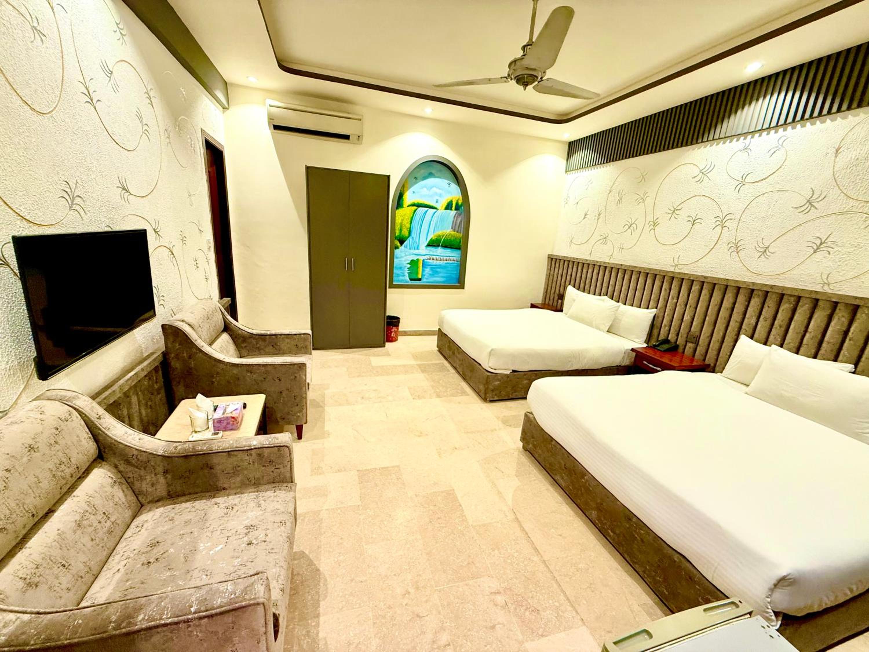 Deluxe Twin Room photo 1