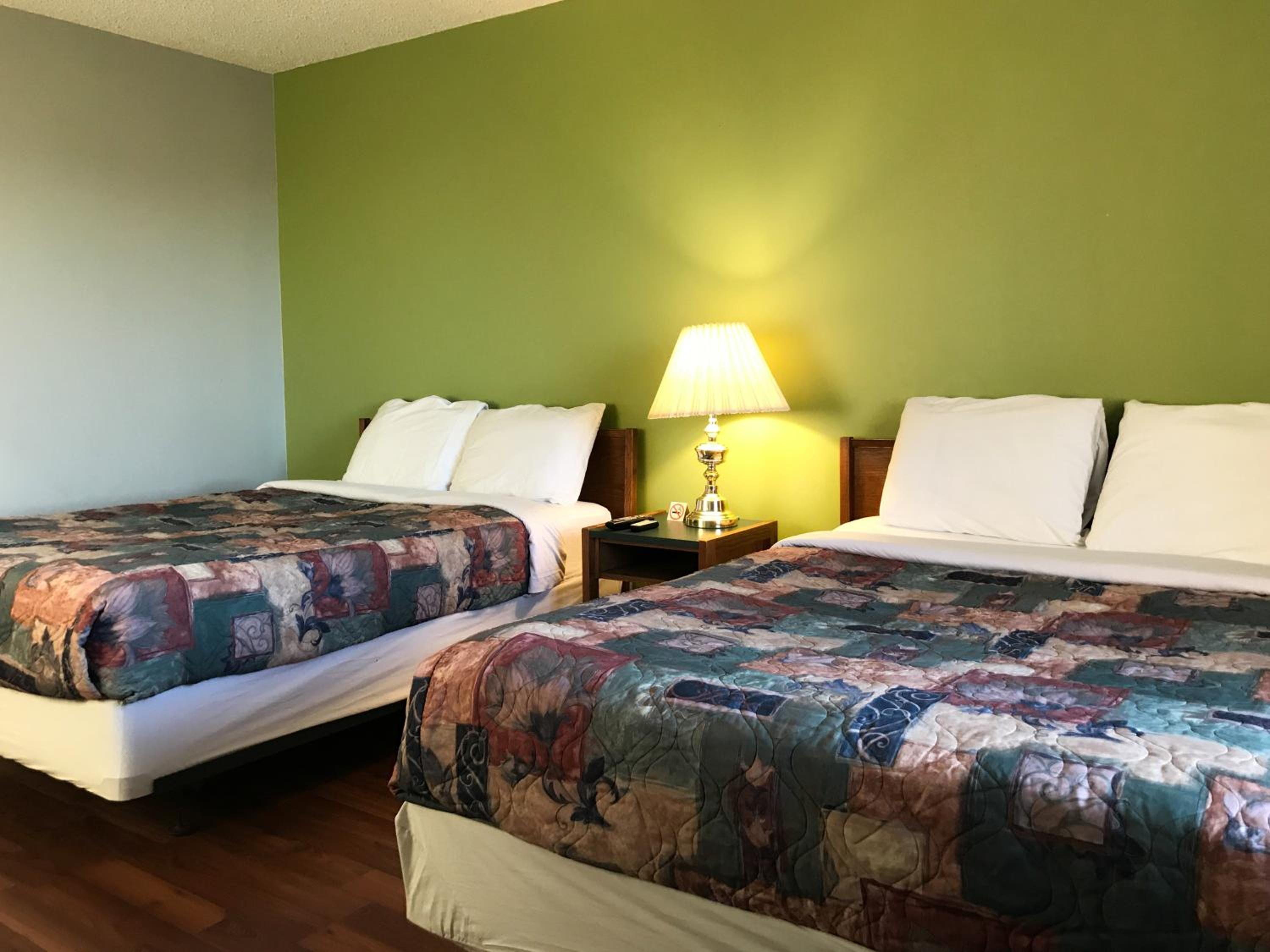 Two Double Beds Room photo 3