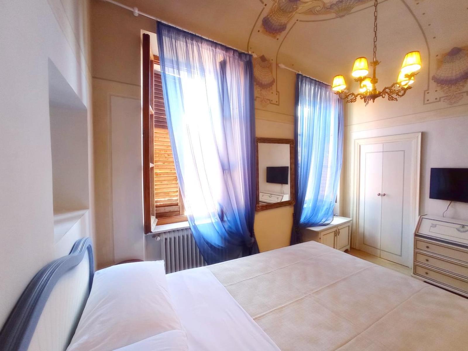 Double Room - Photo 6