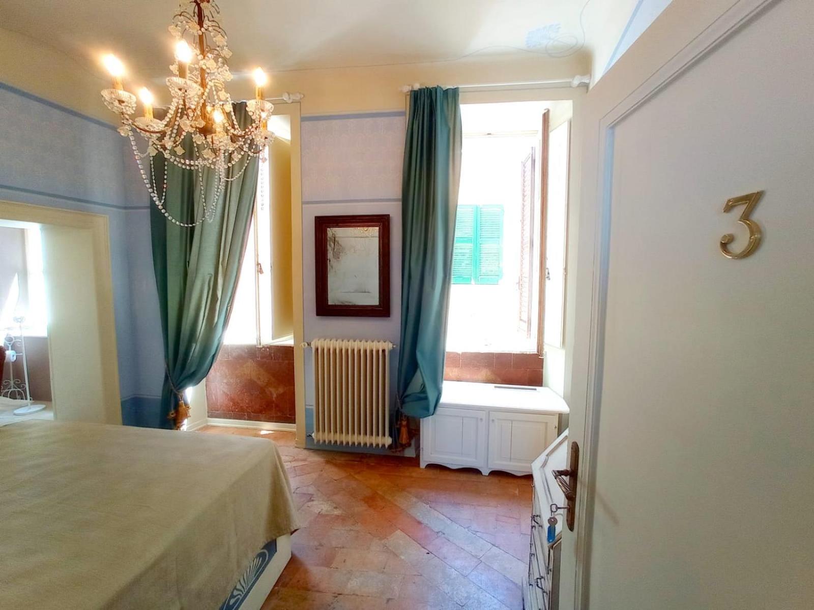 Double Room - Photo 7