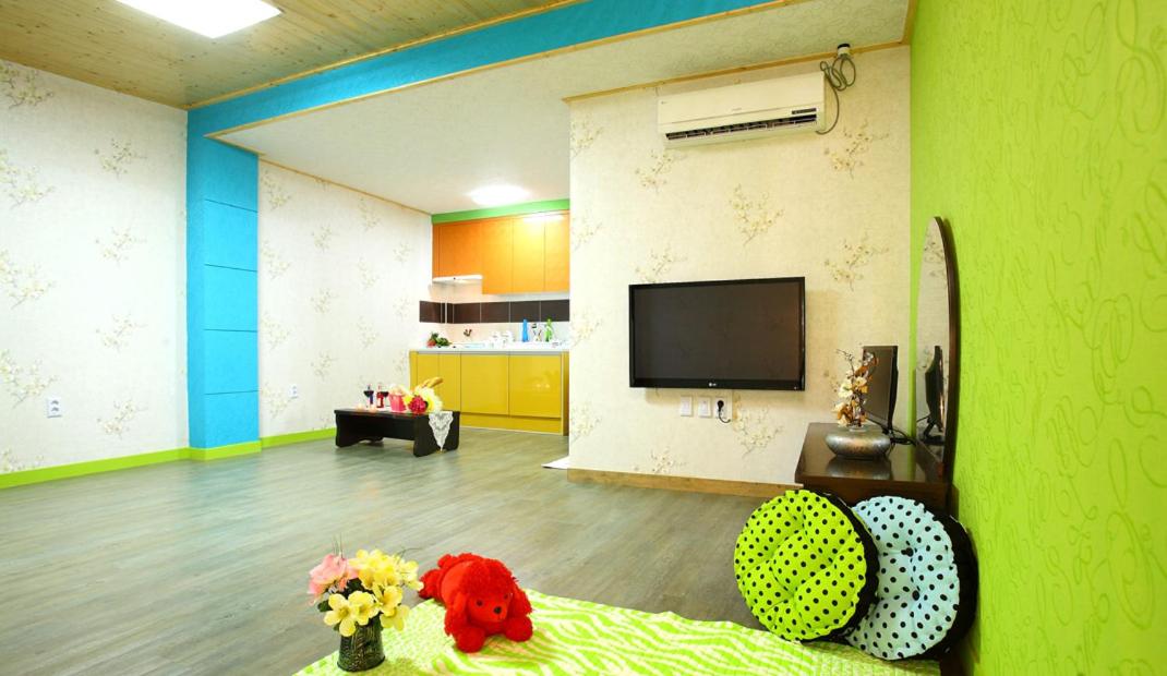 Korean Style Studio photo 1