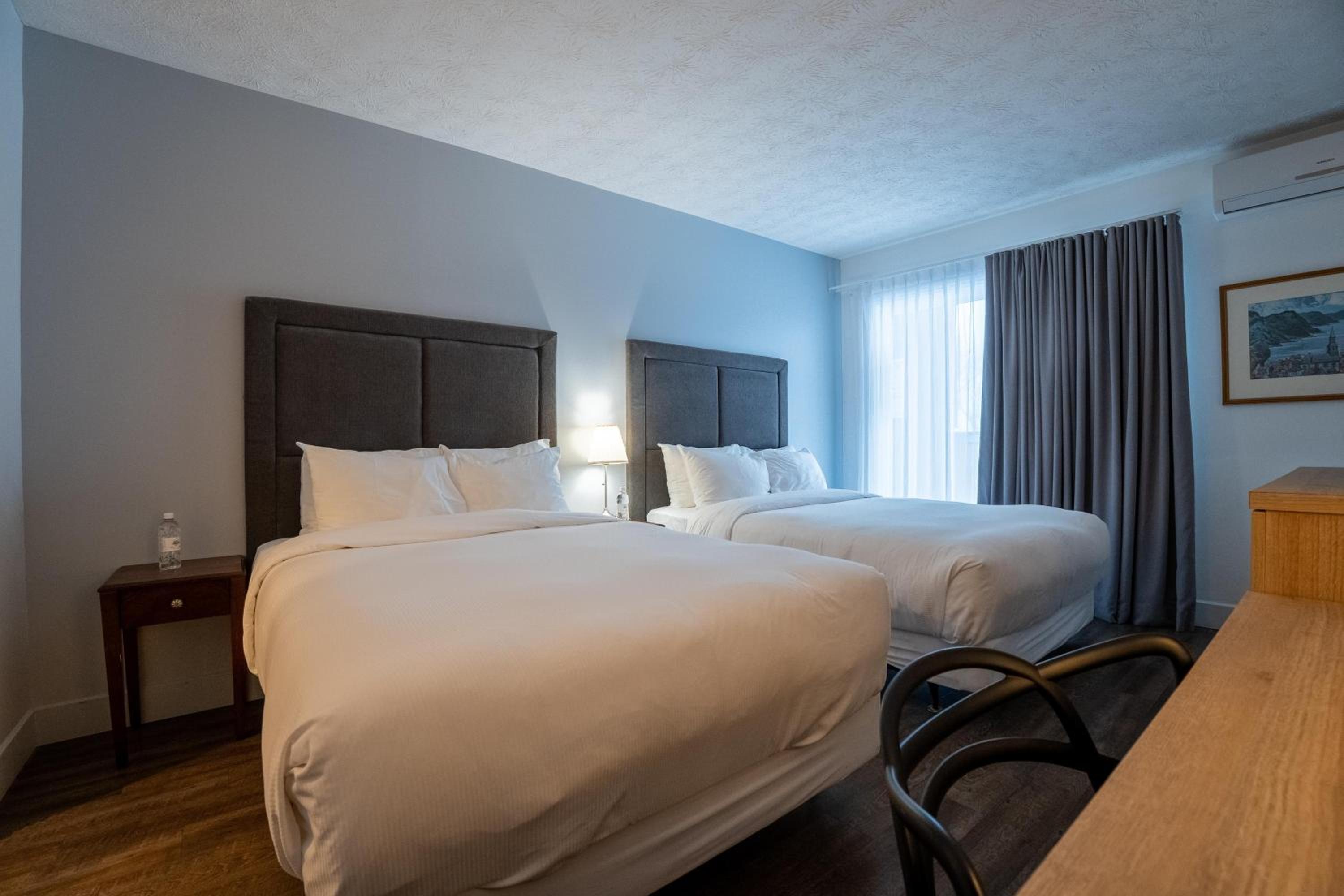 Double Room with Two Double Beds and Patio - First Floor/Non-Smoking photo 3