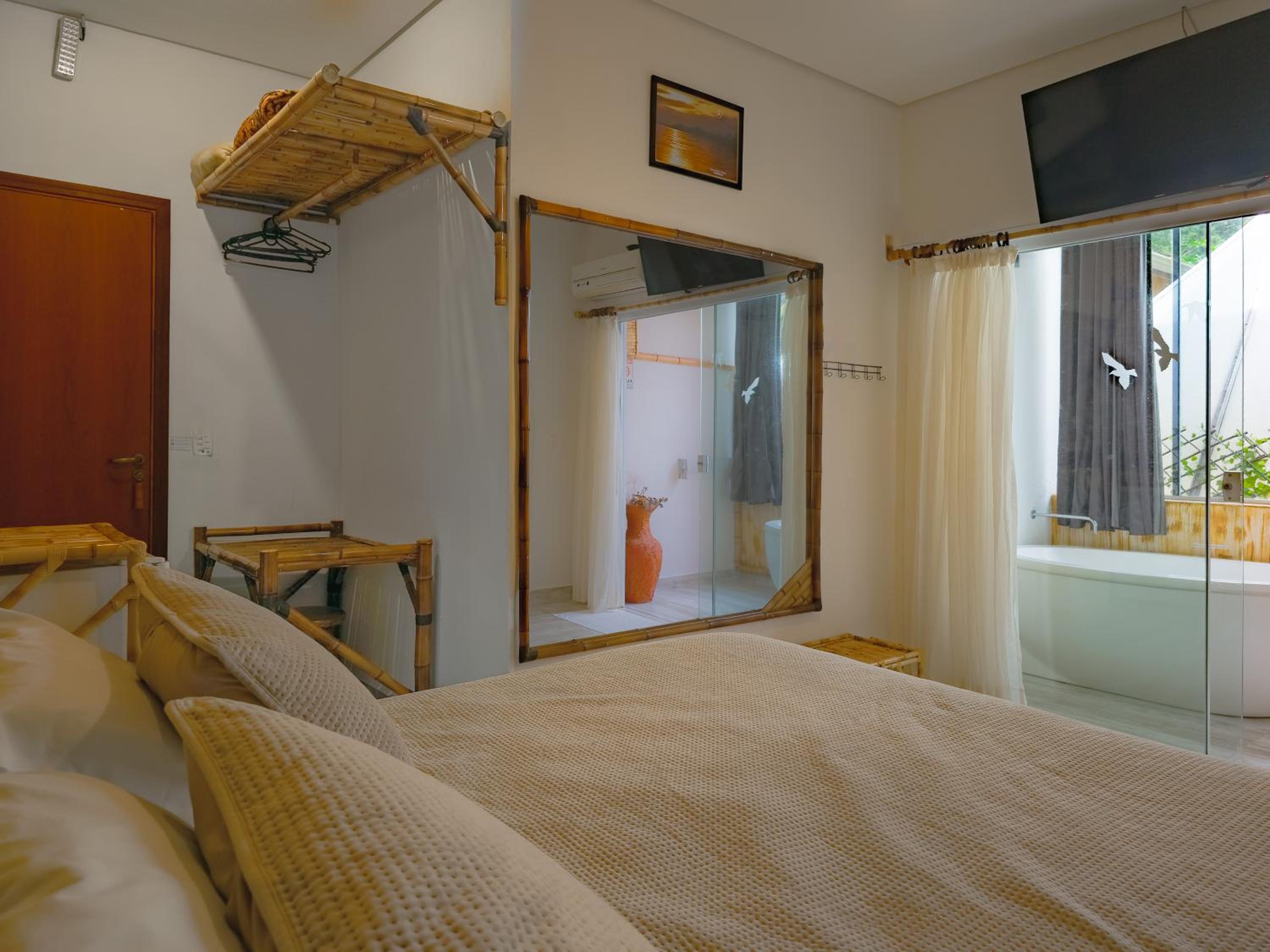 Superior King Room photo 2