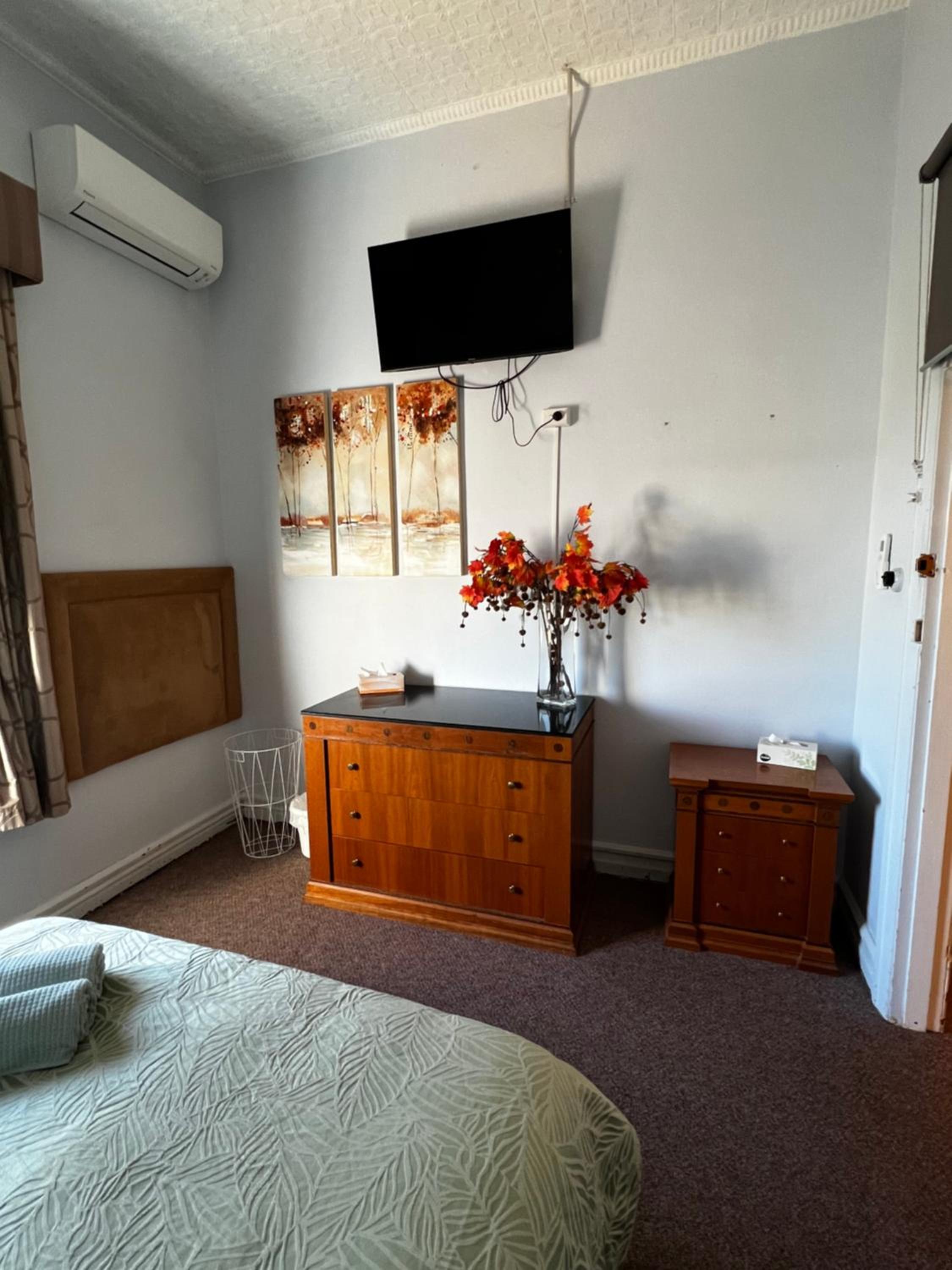 Deluxe Queen Room photo 2