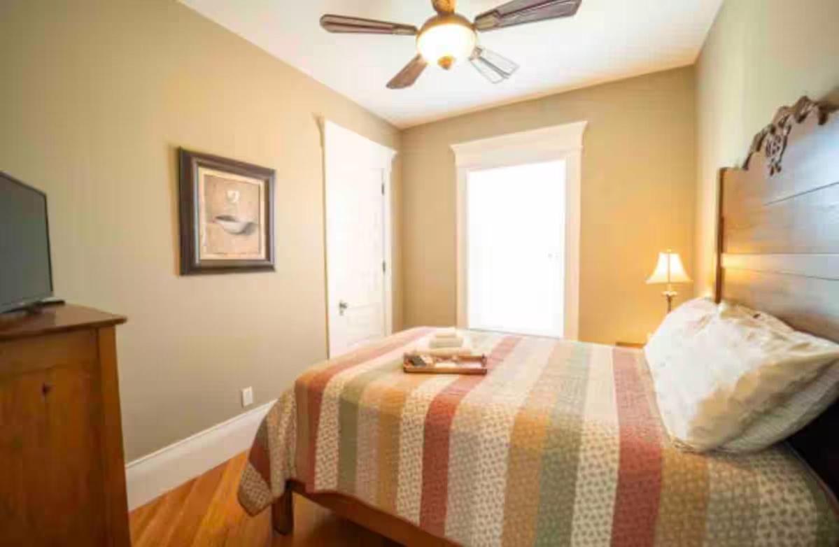 Economy Twin Room - Photo 5