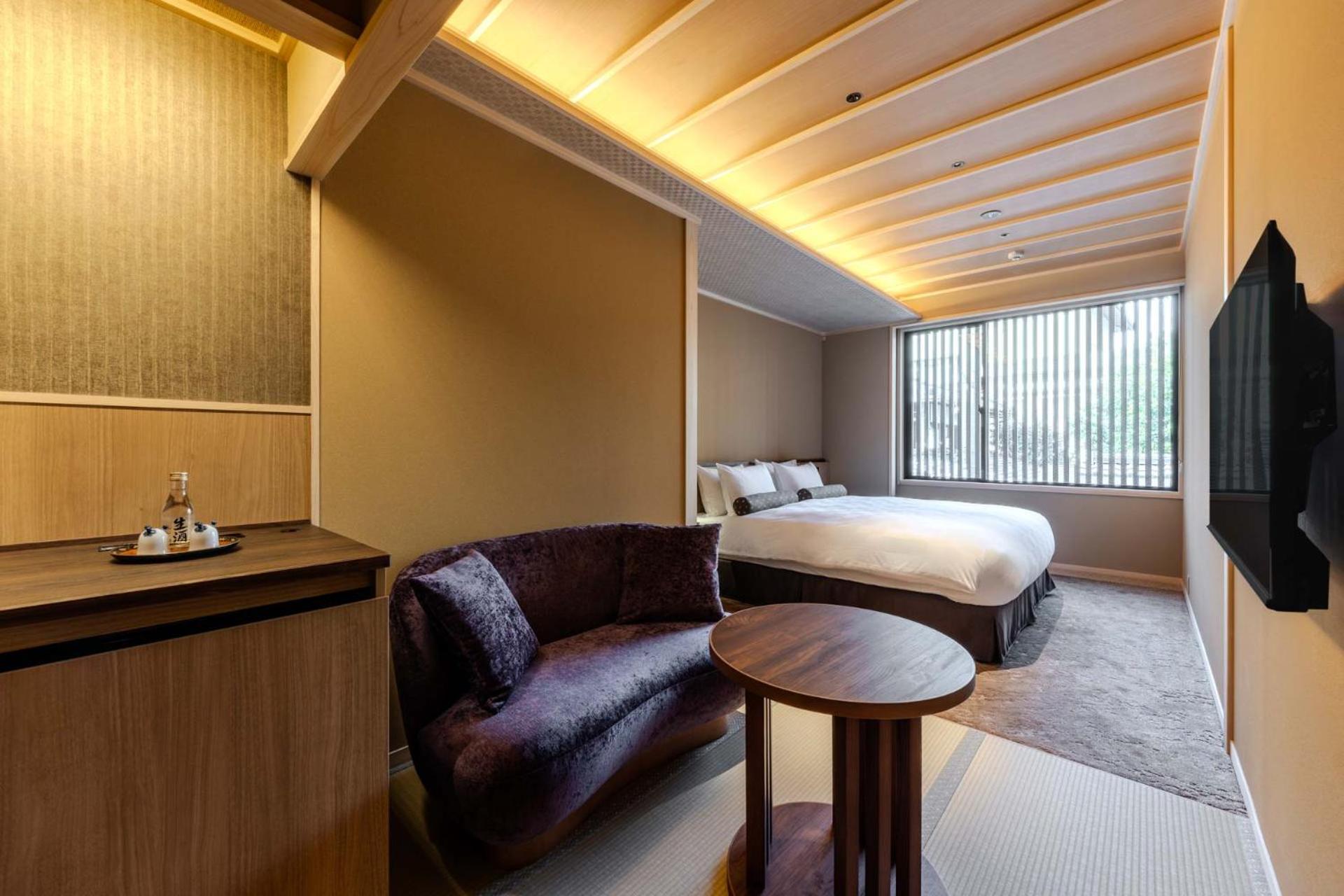 Large Double Room
