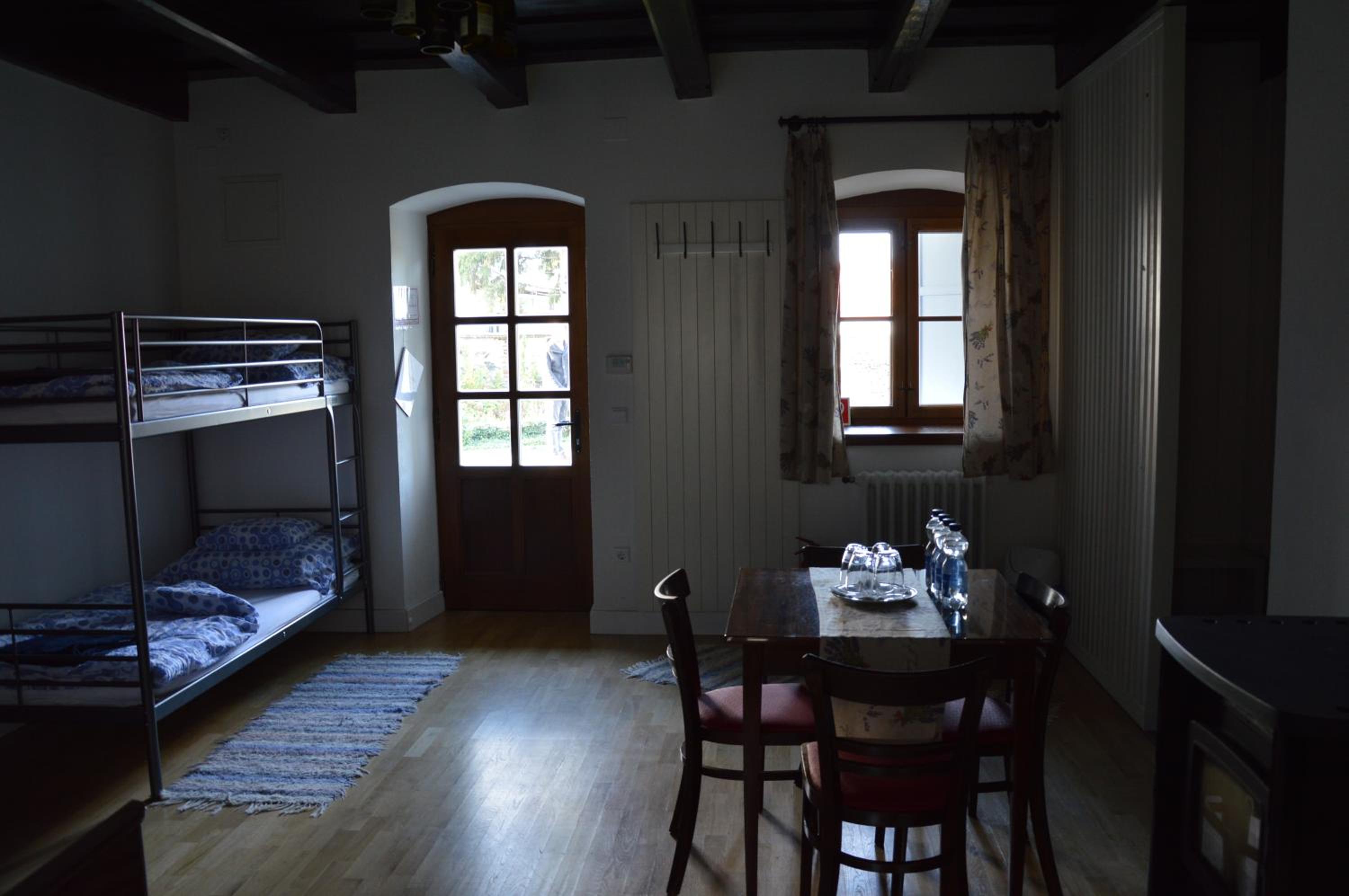 Quadruple Room - Photo 7