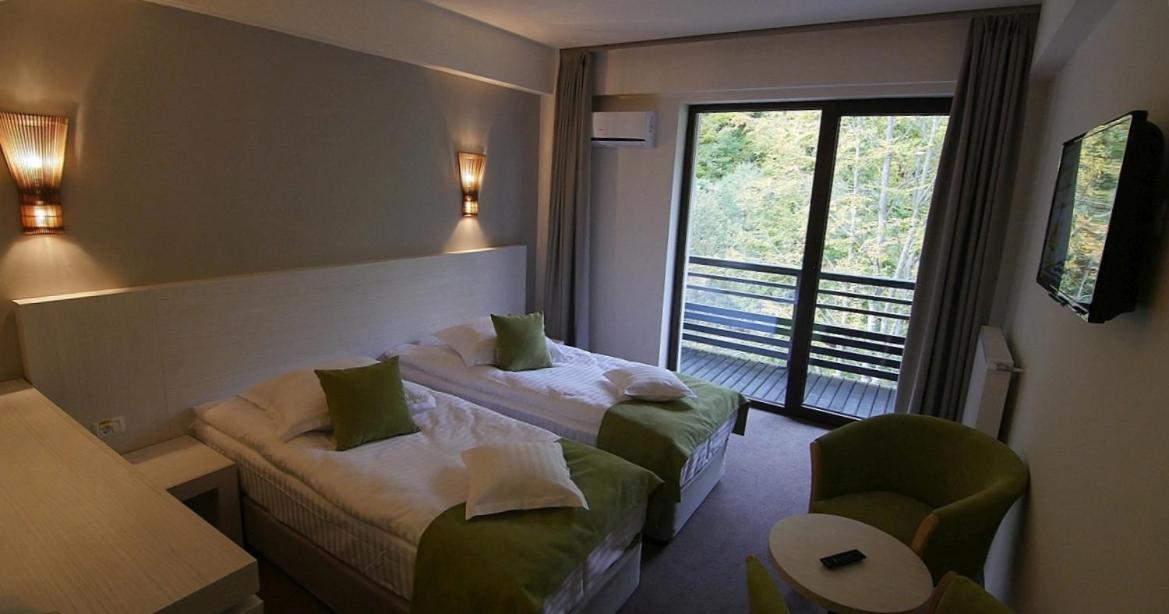 Twin Room - Photo 1