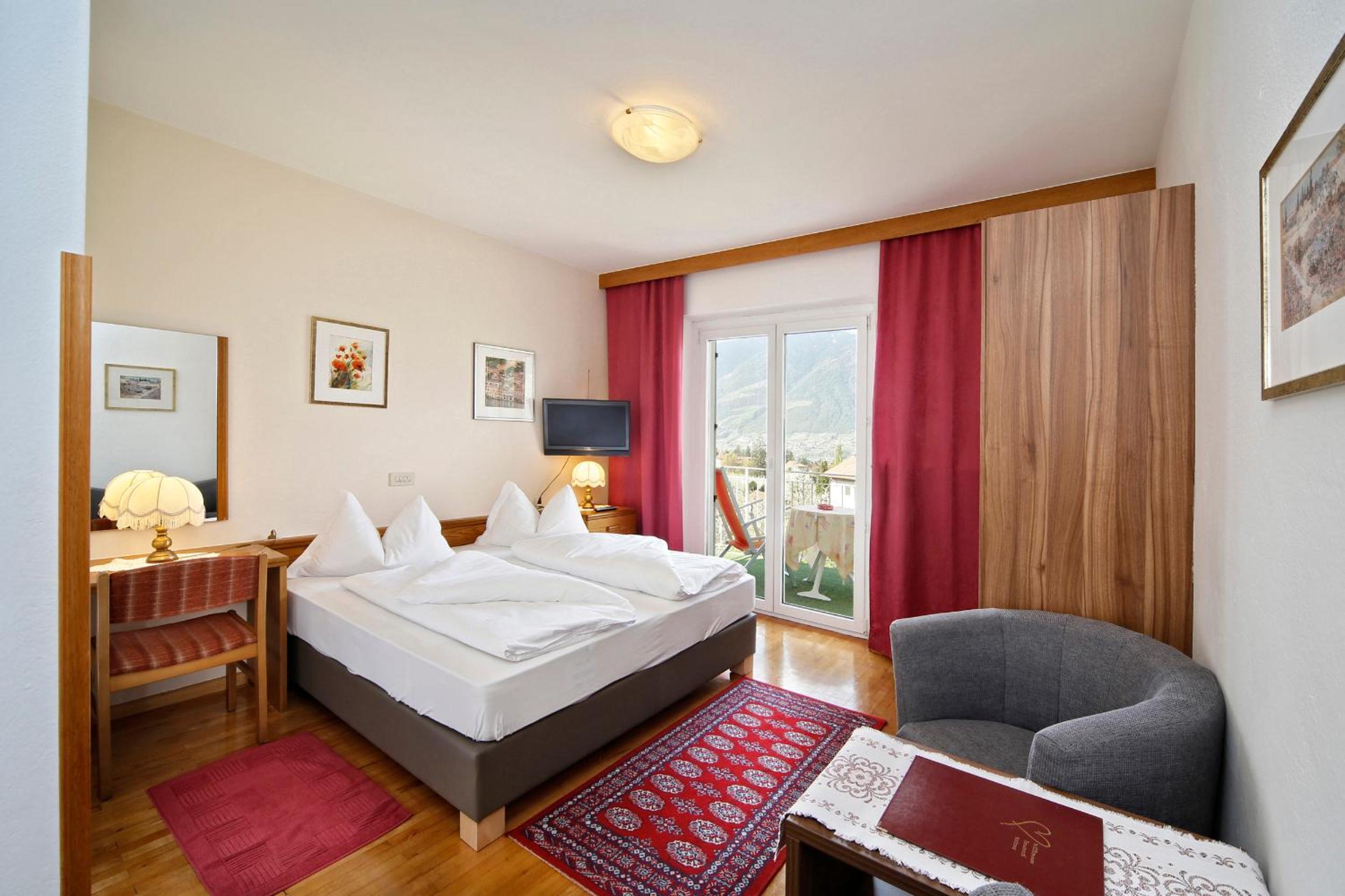 Double Room with Mountain View