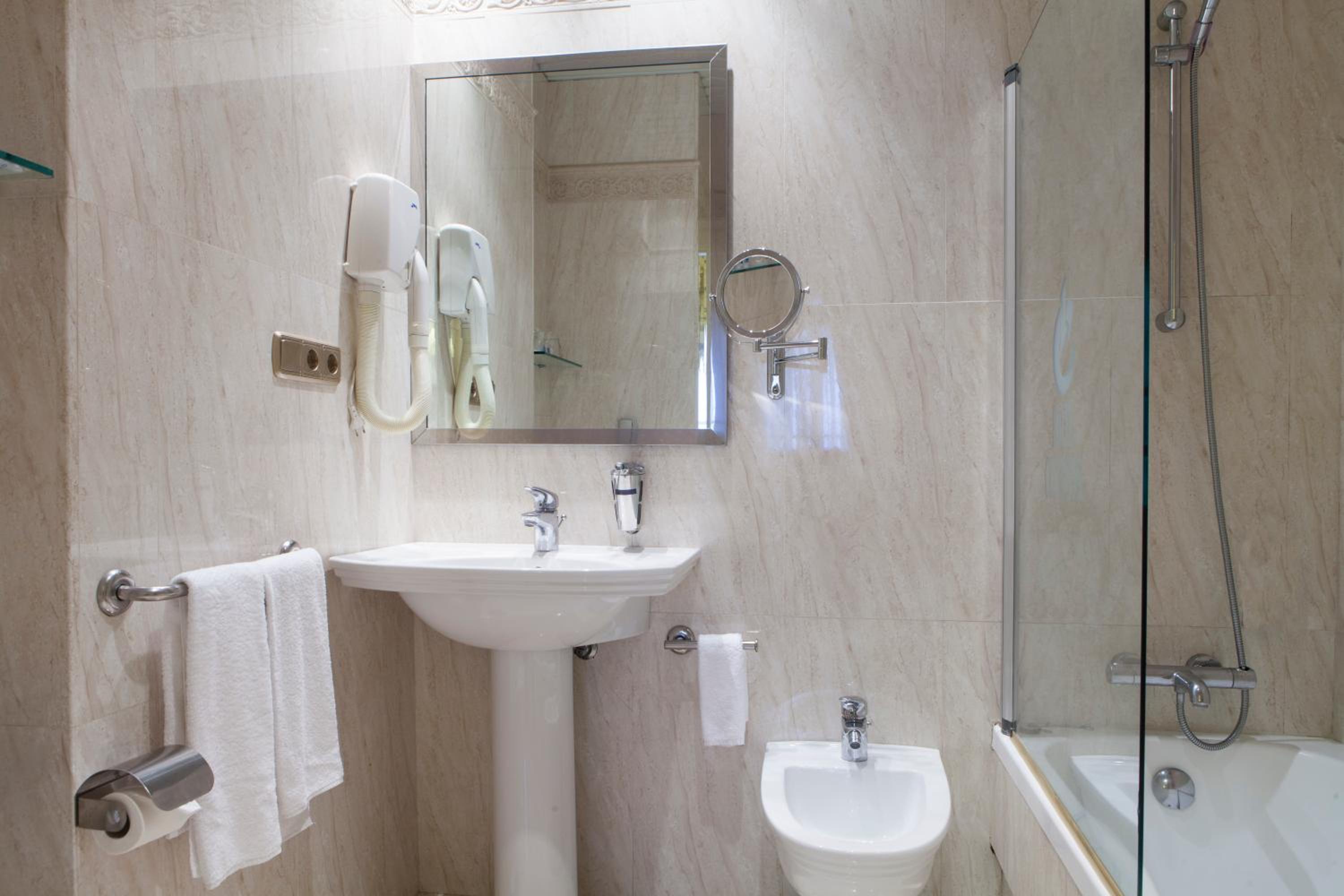 Double for single use room photo 3
