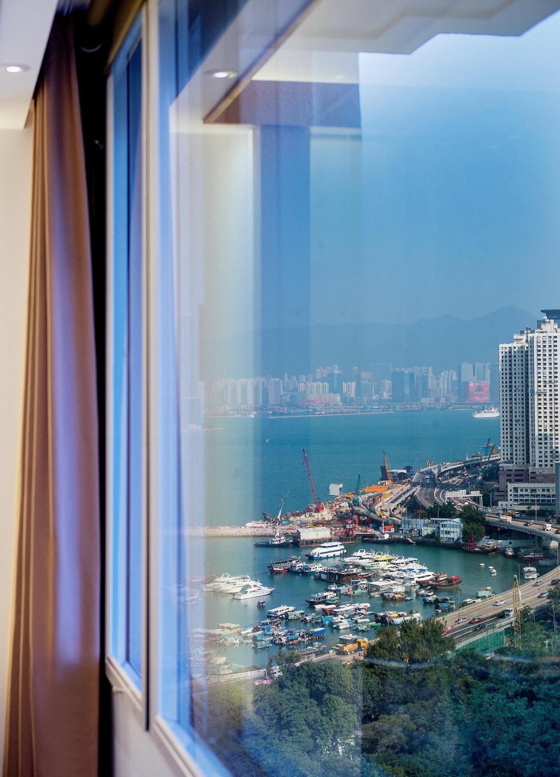 Premium Deluxe Queen Room With Park Or Harbour View