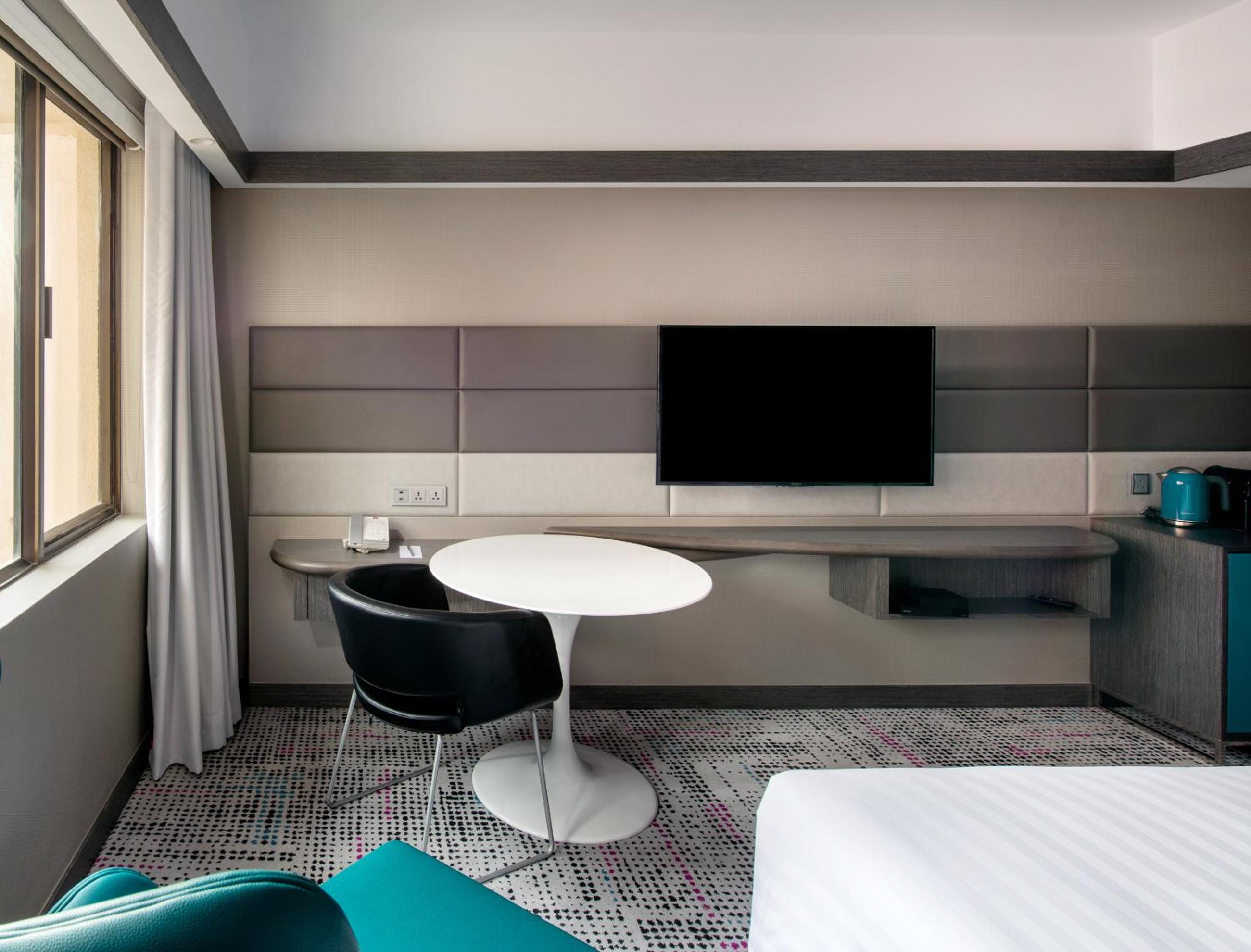 Deluxe Executive Queen Room With City View And Lounge Access – High Floor Deluxe Executive Queen Room With City View And Lounge Access – High Floor