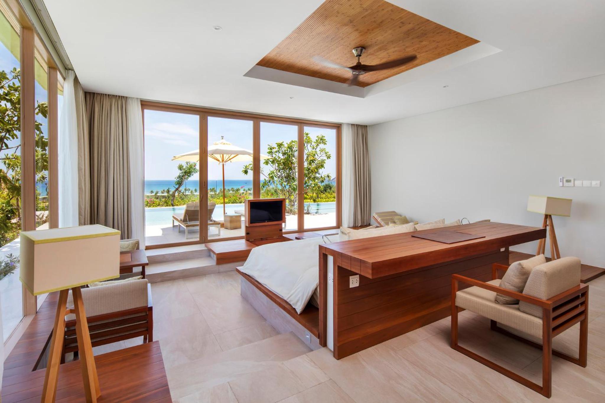 Five-Bedroom Villa photo 2