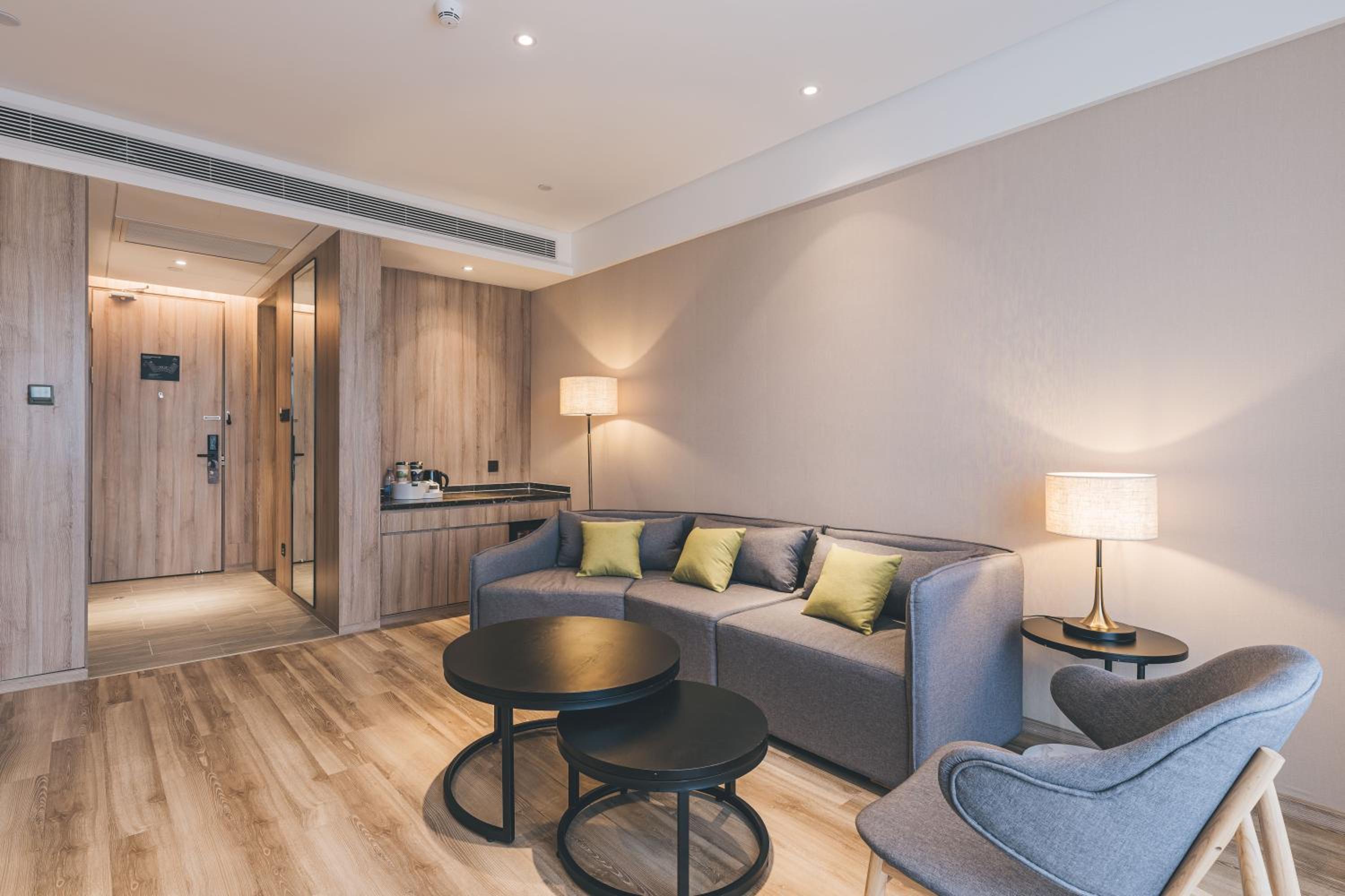Deluxe Suite