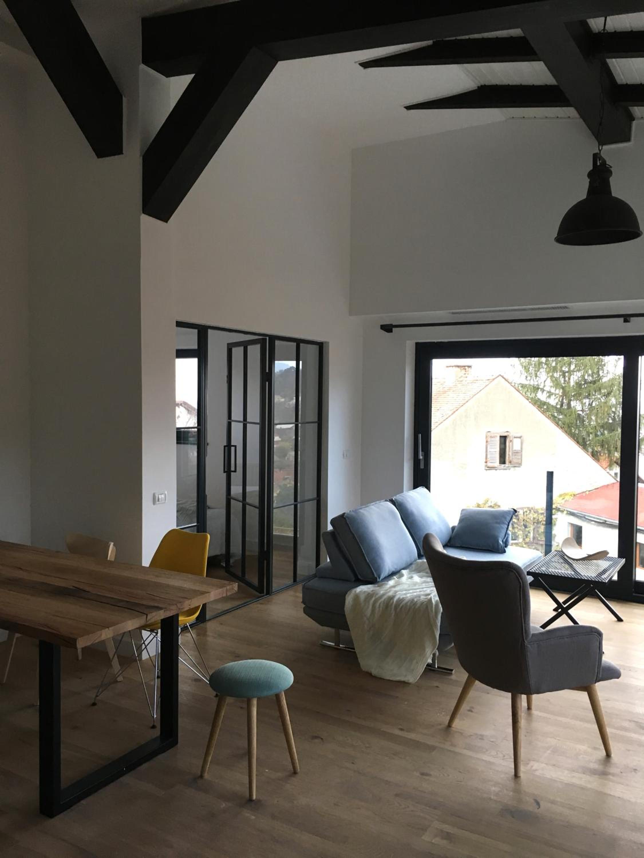 Apartment with Mountain View - Photo 8
