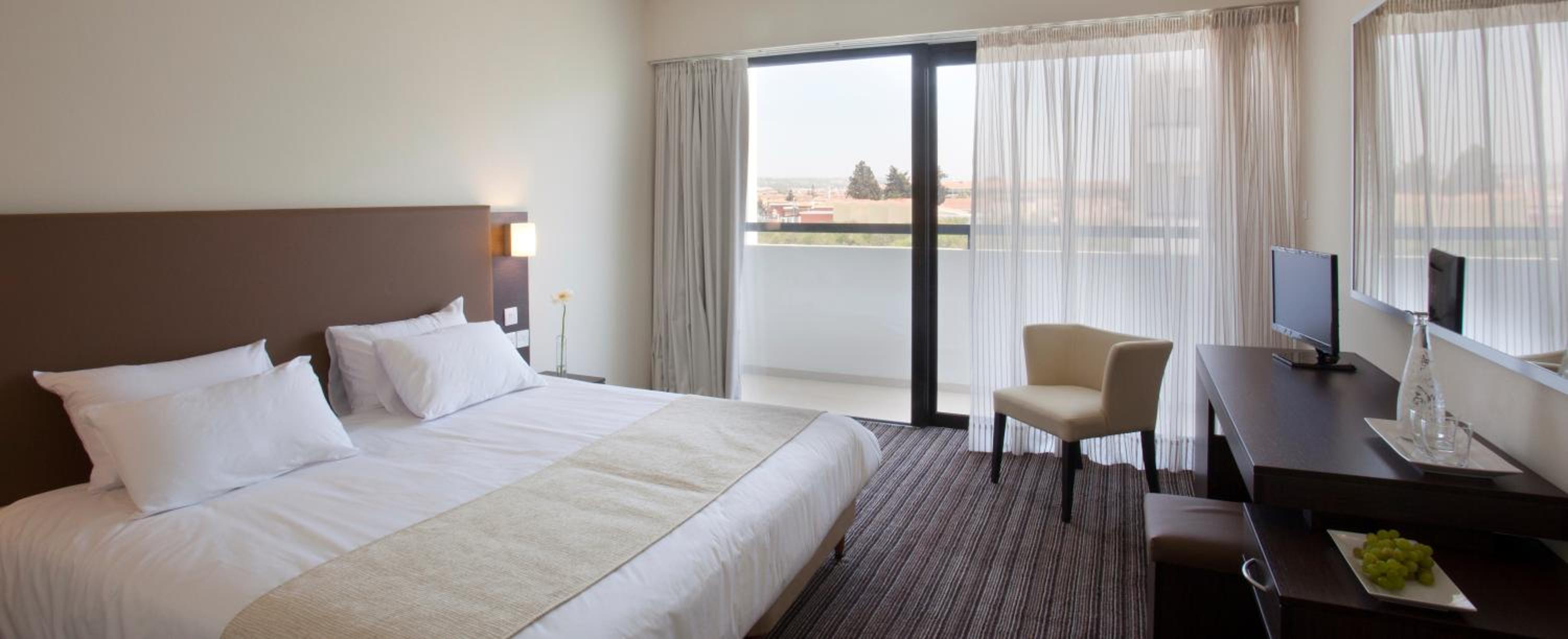 Superior Double or Twin Room with Inland View photo 2