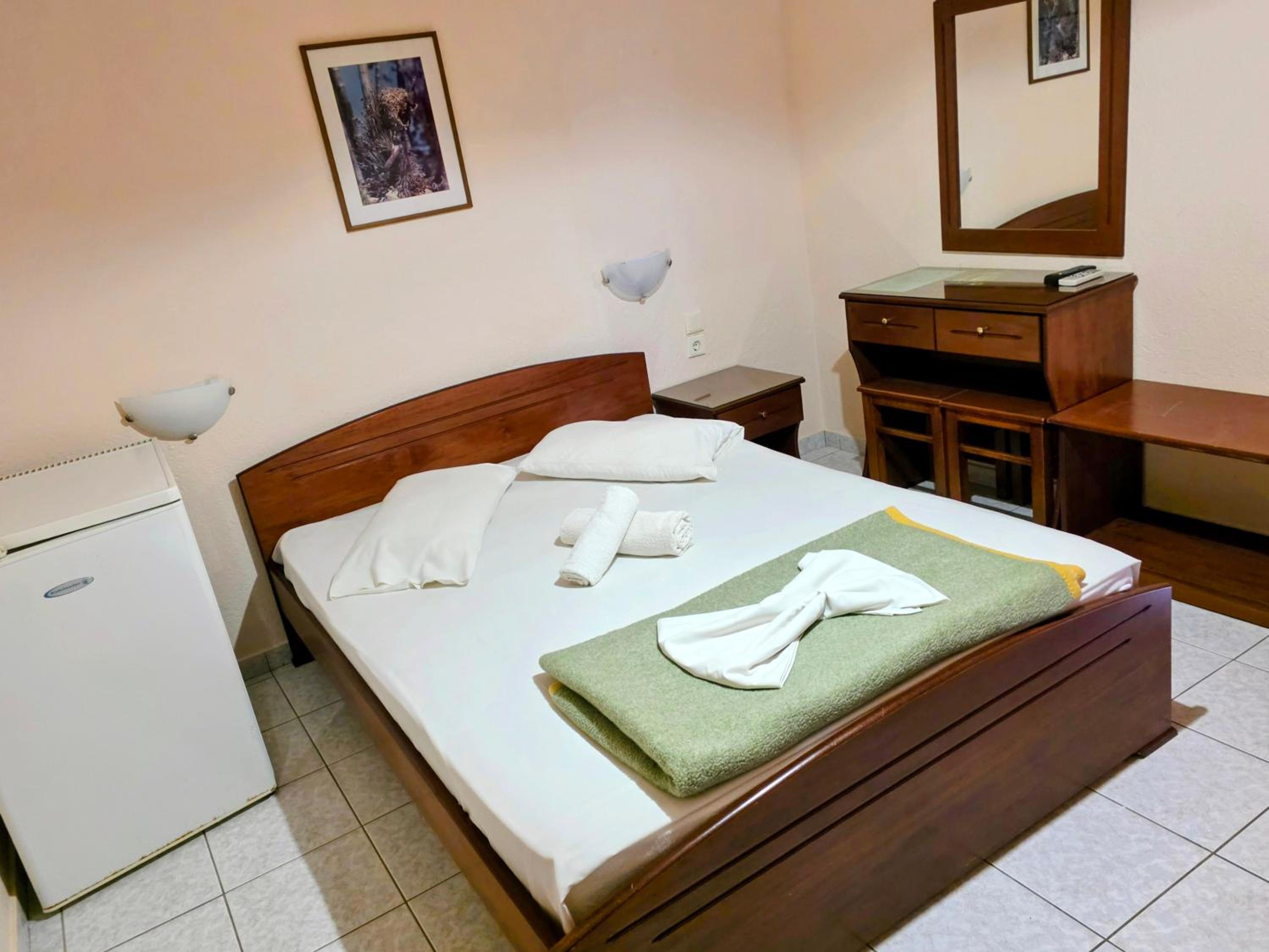 Double Room - Photo 4