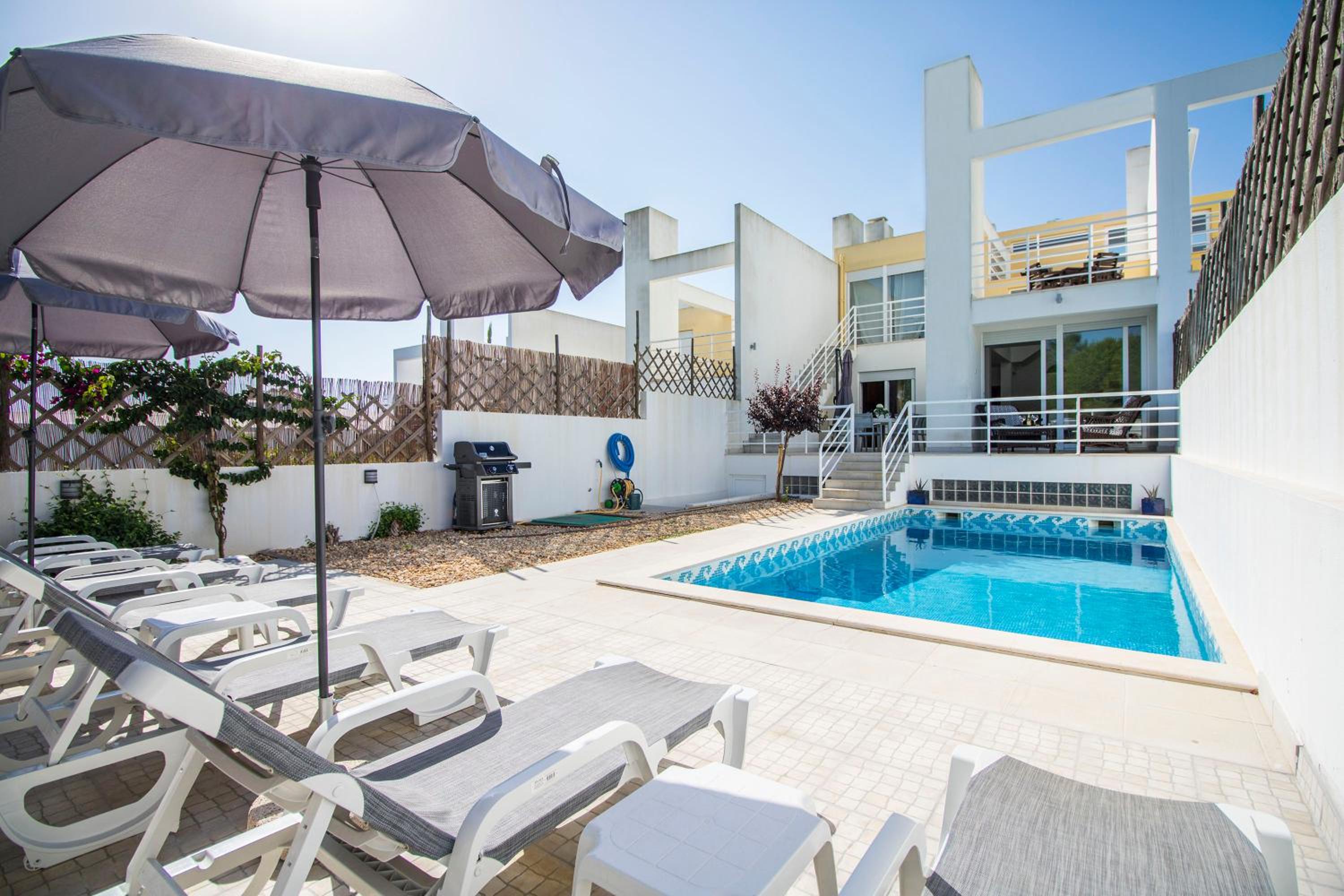 Villa with Private Pool photo 2