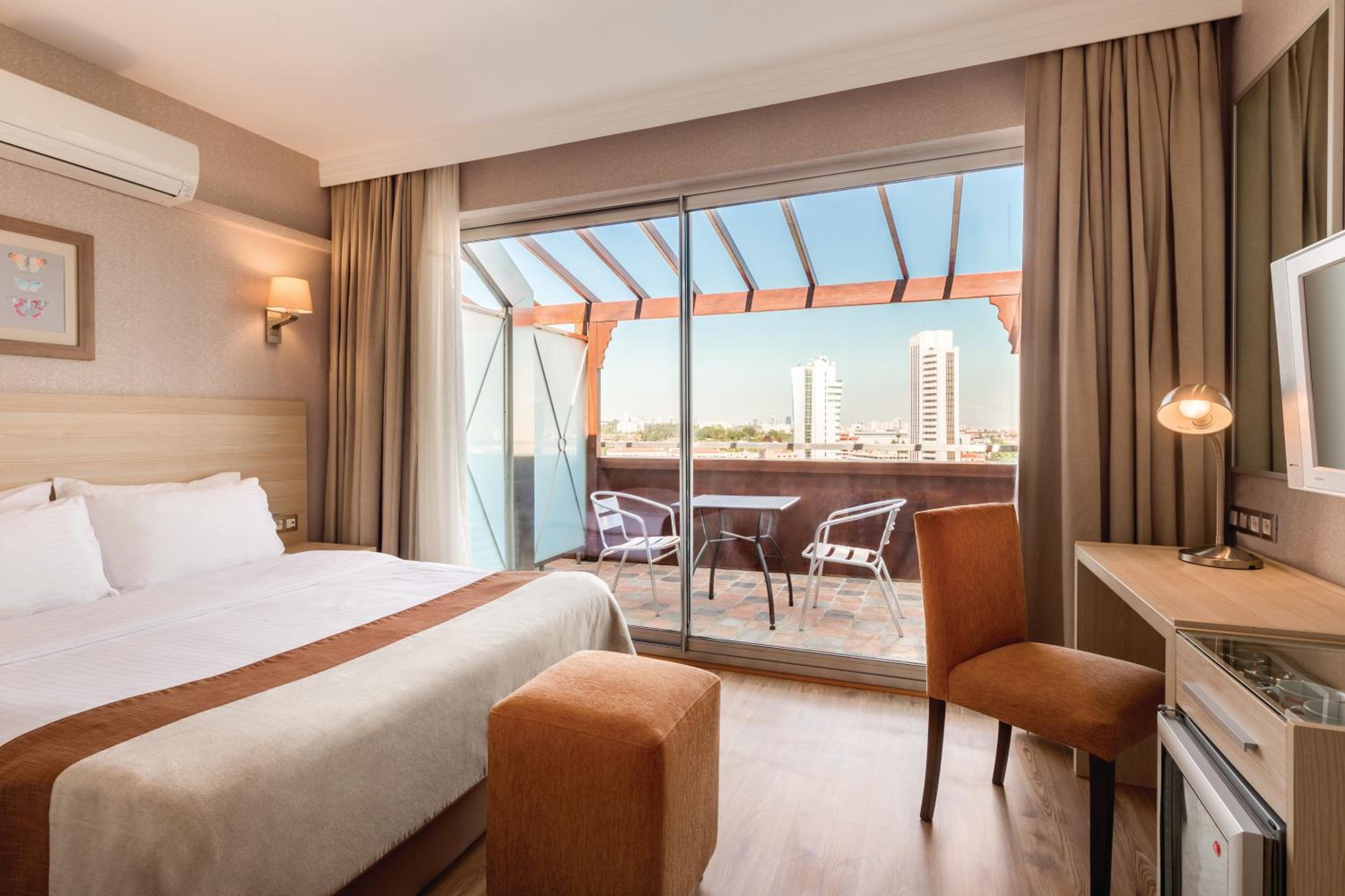 Executive King Room - Photo 1