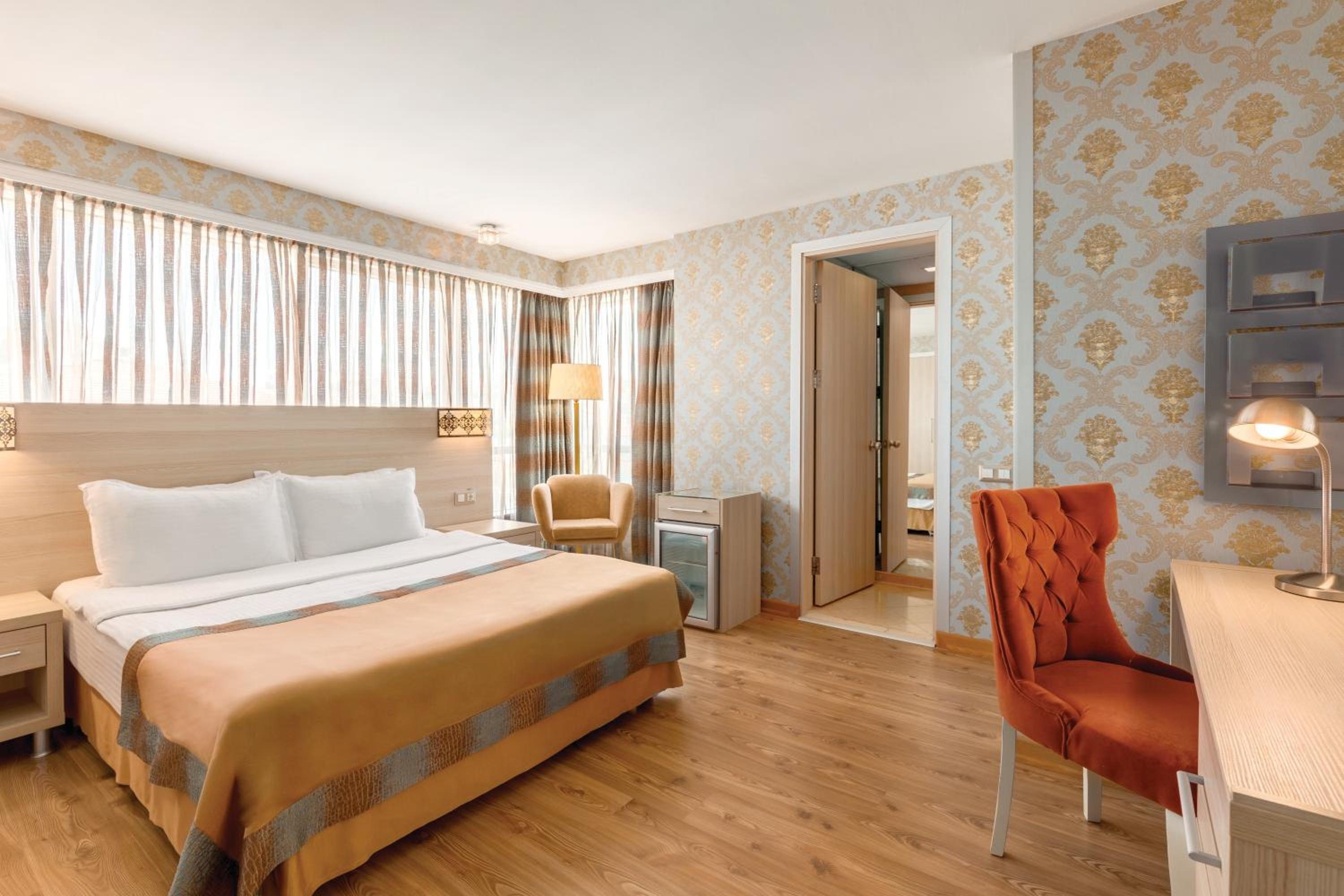 Deluxe Double Room - Photo 1