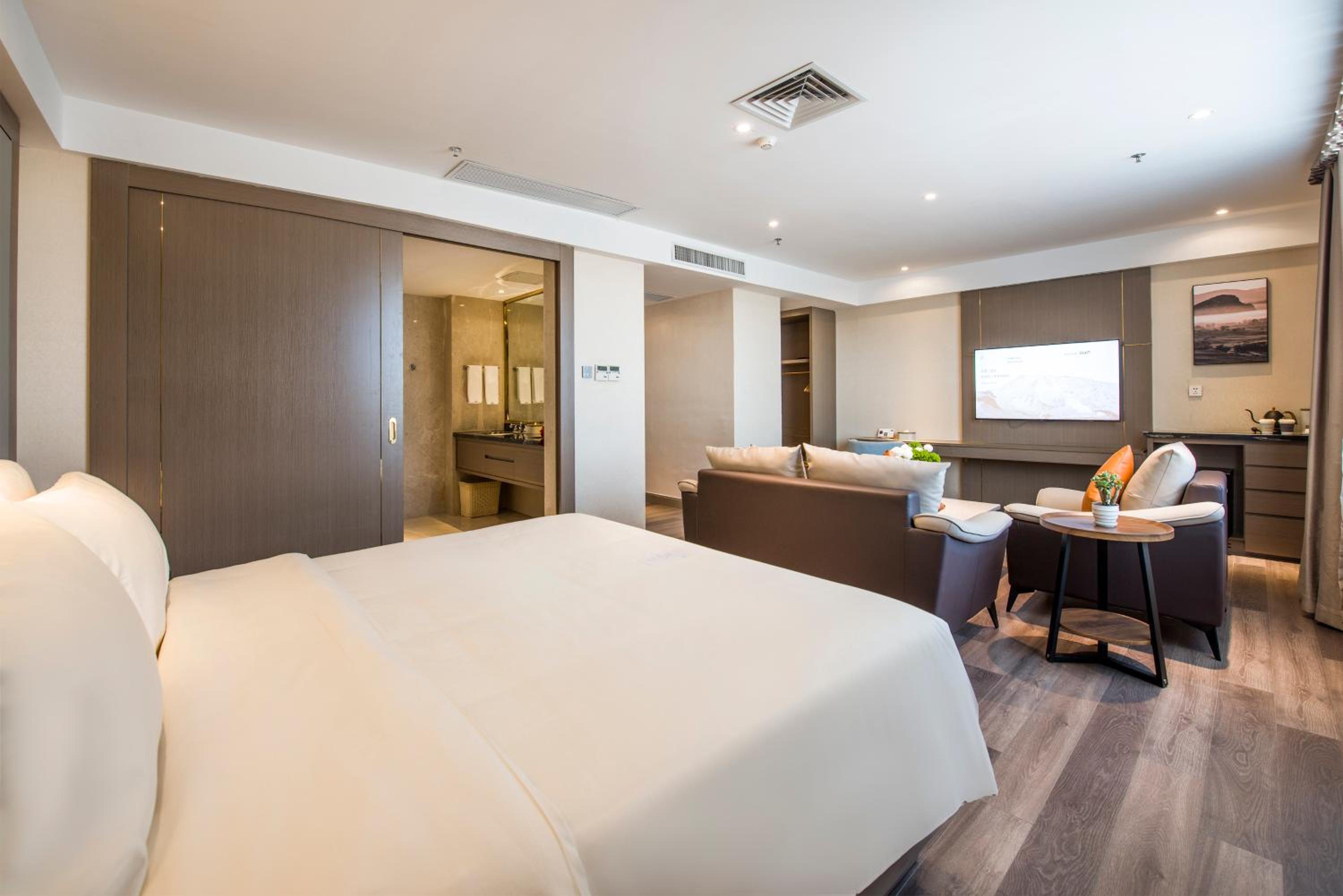 Jimu Double Room with City View