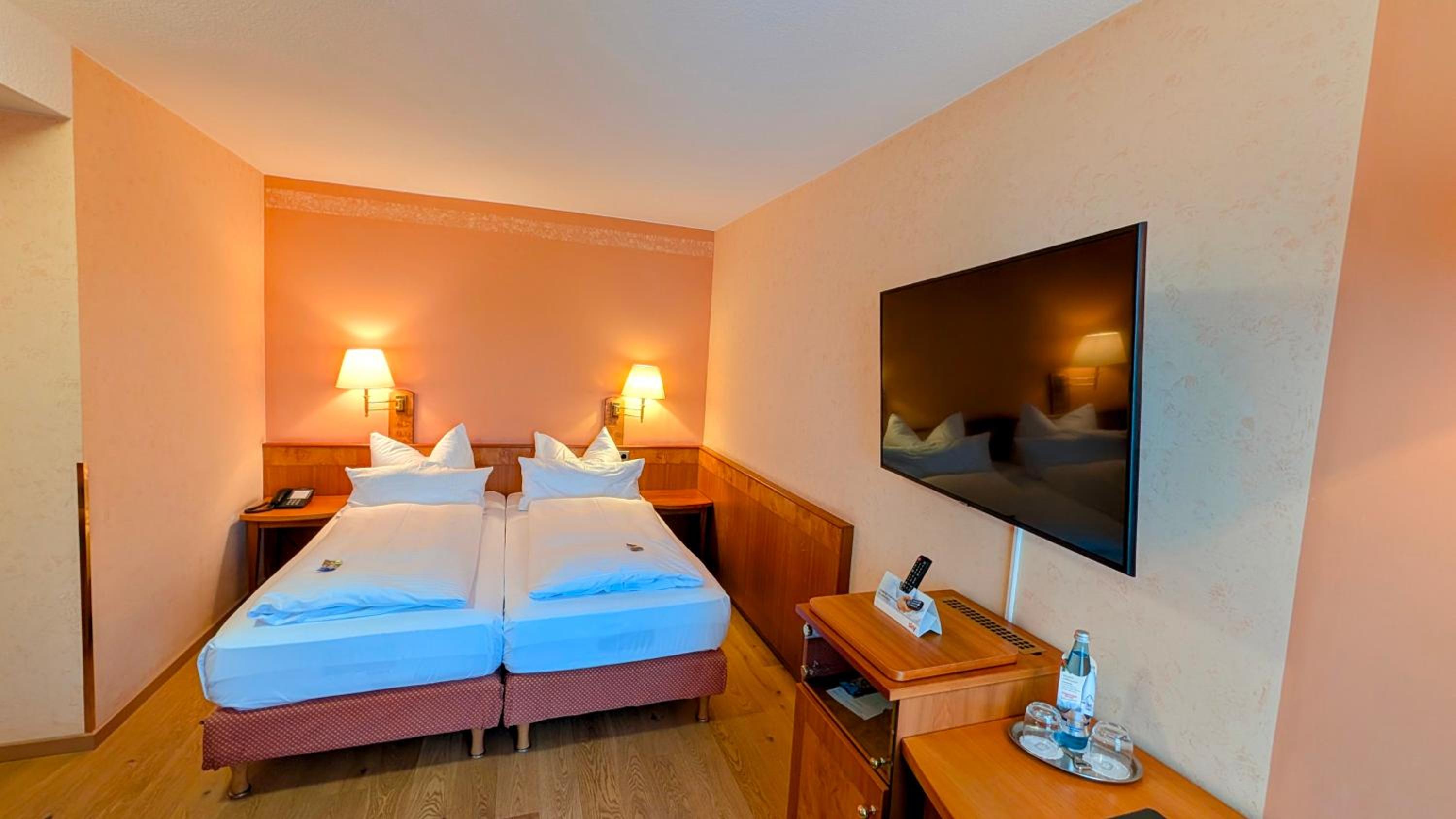 Large Double Room