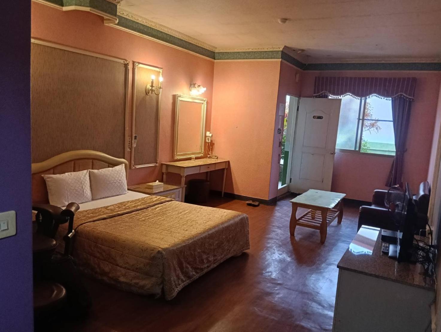 Economy Double Room