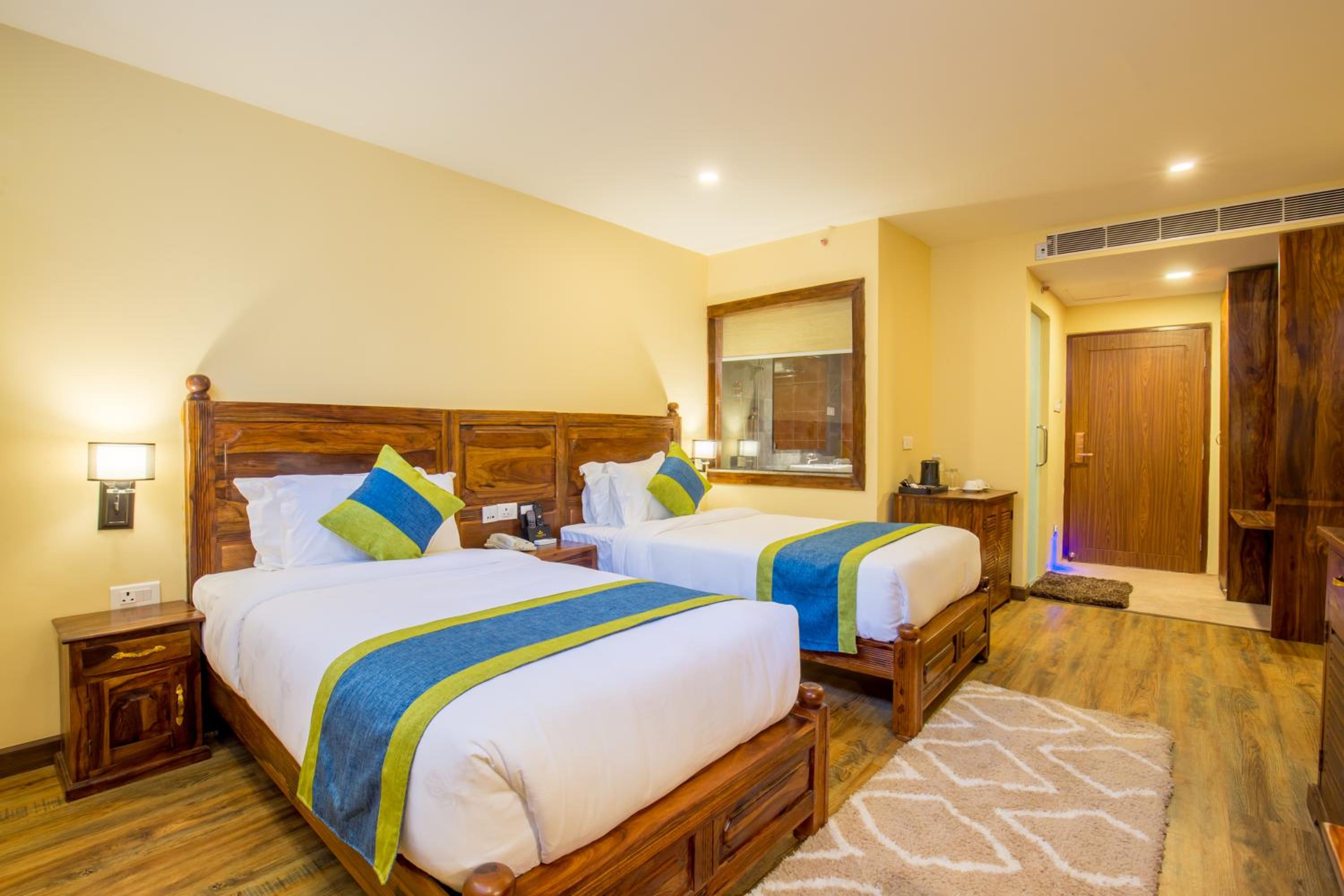 Deluxe Room - Photo 1