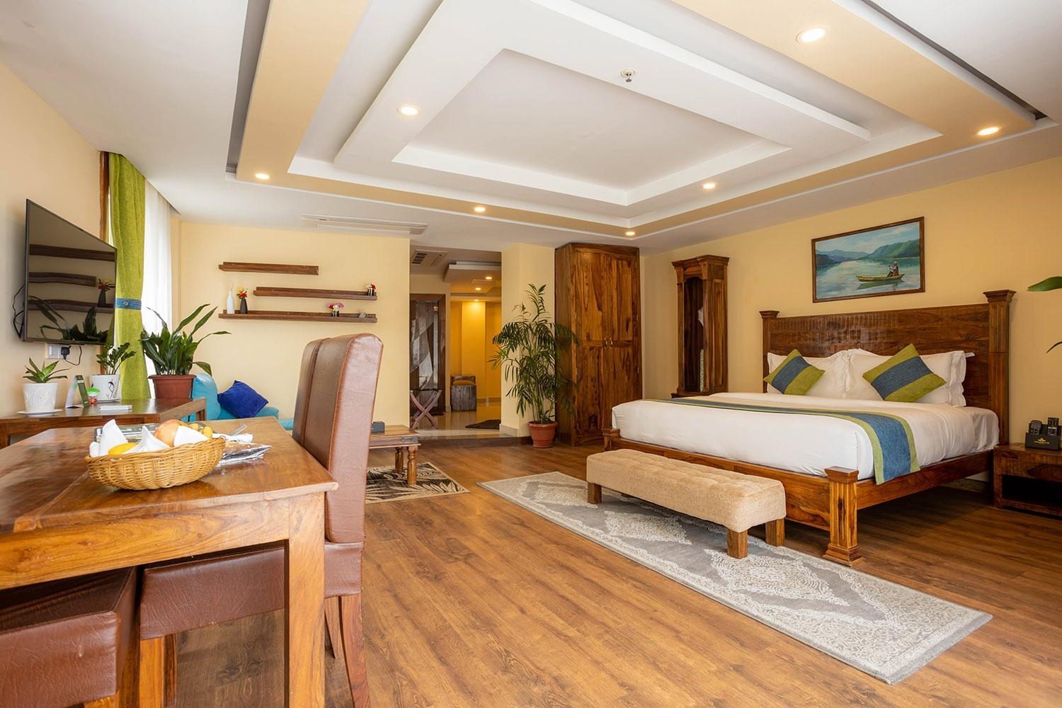 Suite with Mountain View