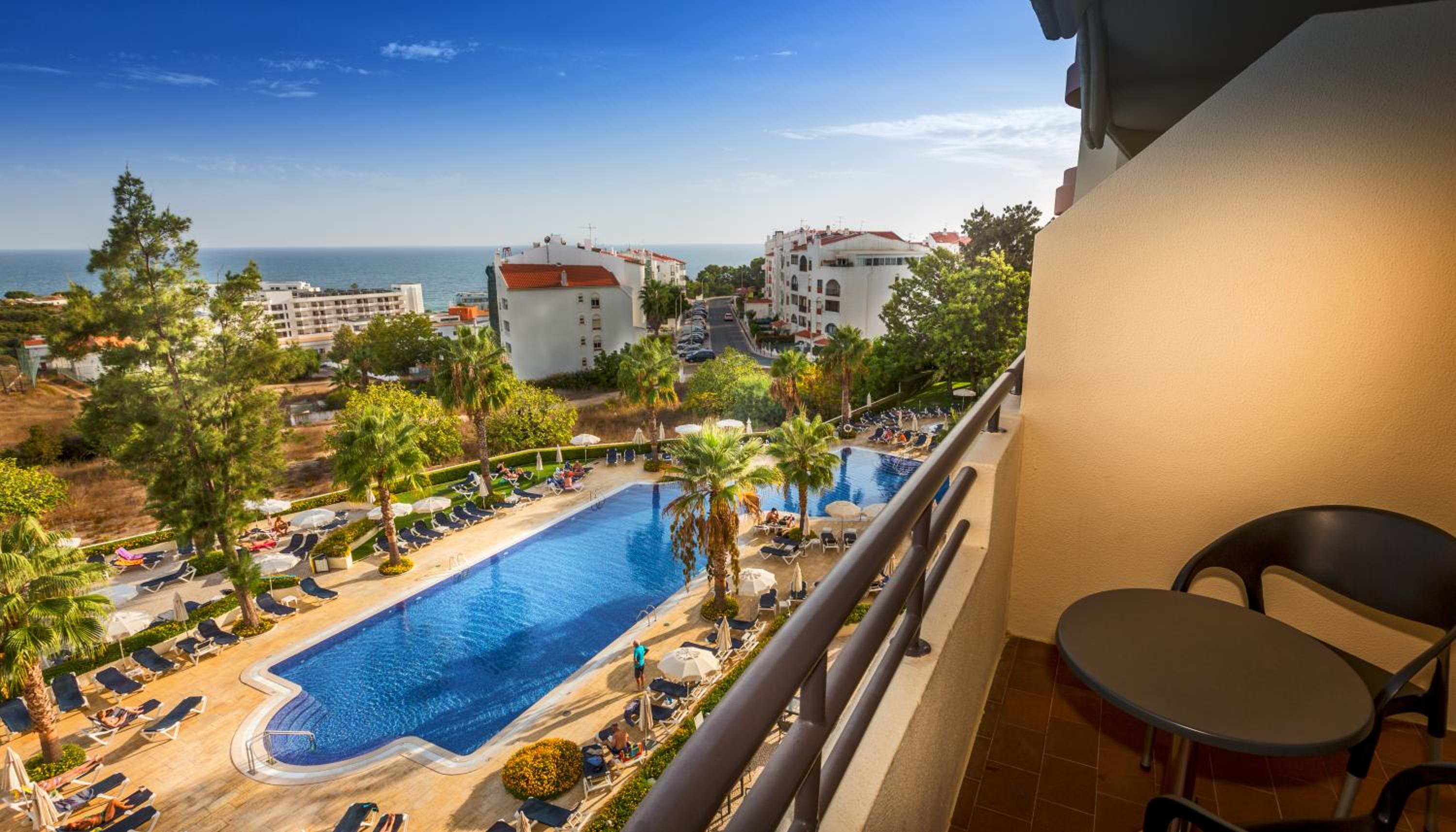 Twin Room with Pool View and Extra Bed (3 Adults) photo 3