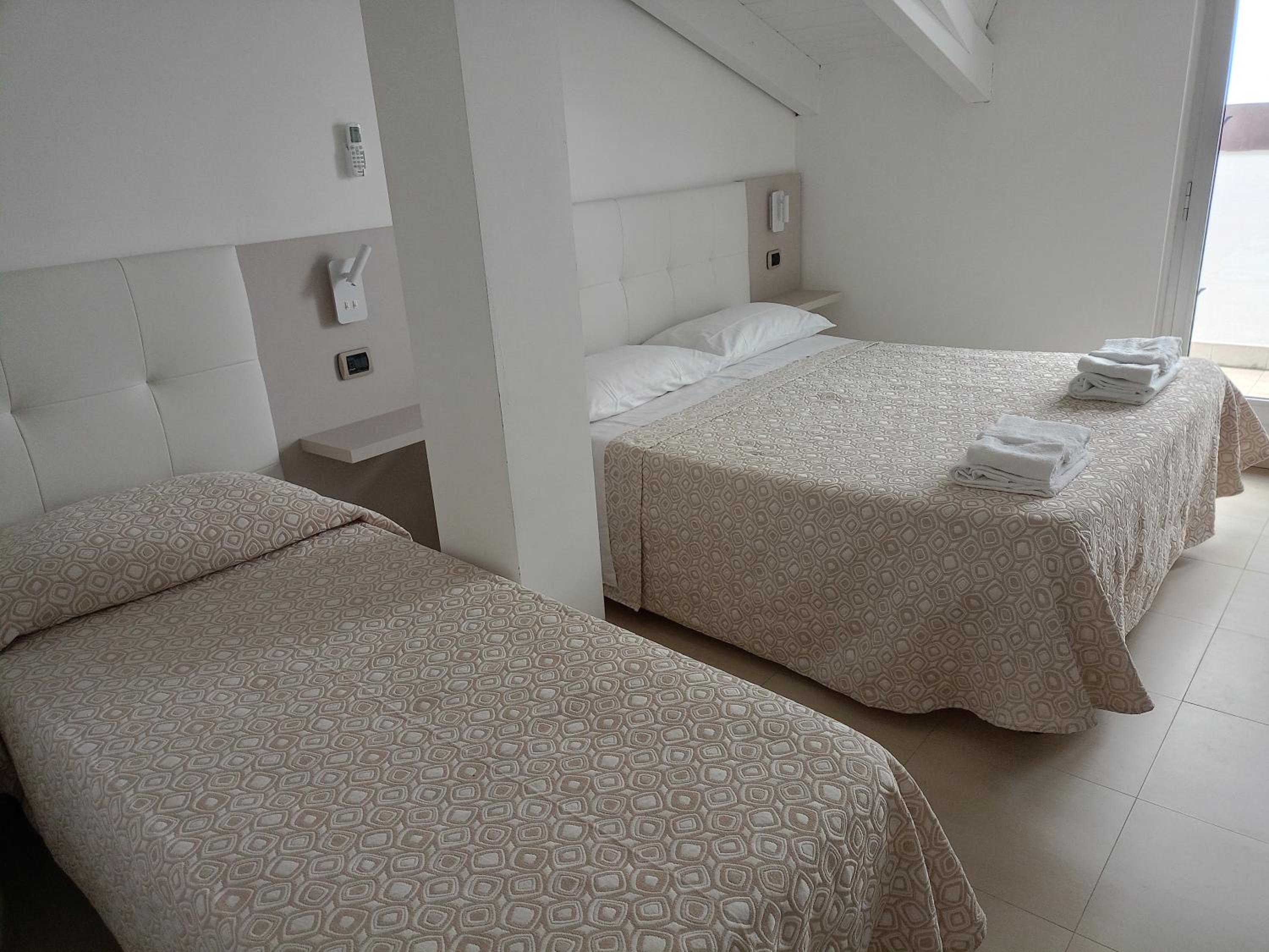 Double Room with Balcony and Sea View