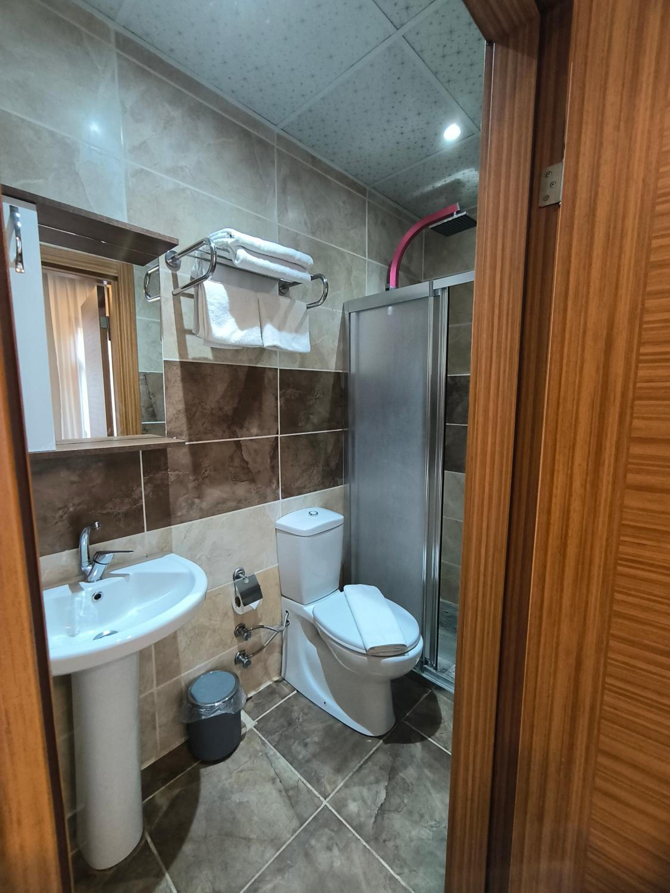 Family Room with Private Bathroom photo 1
