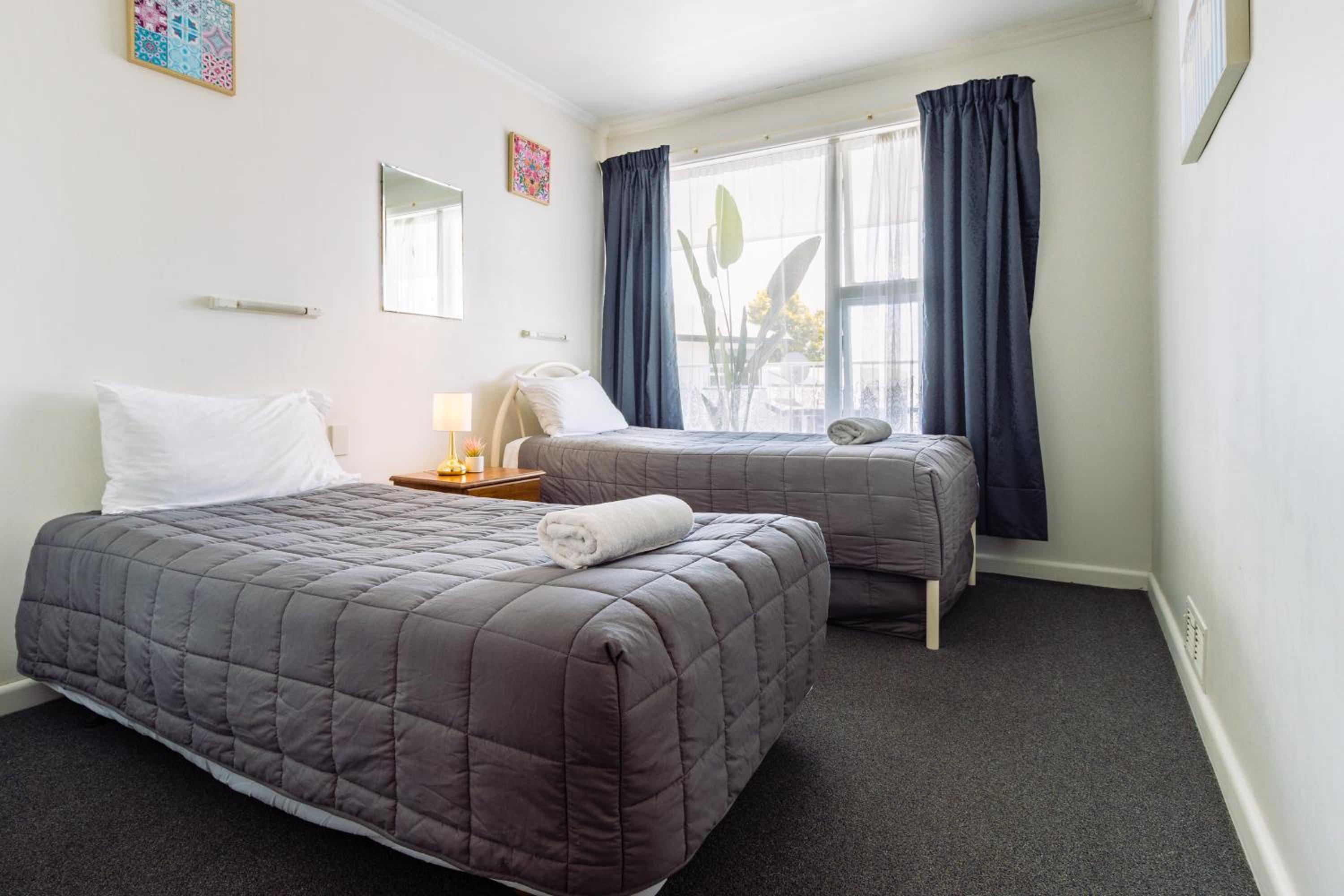 Two-Bedroom Apartment with Balcony - Photo 2