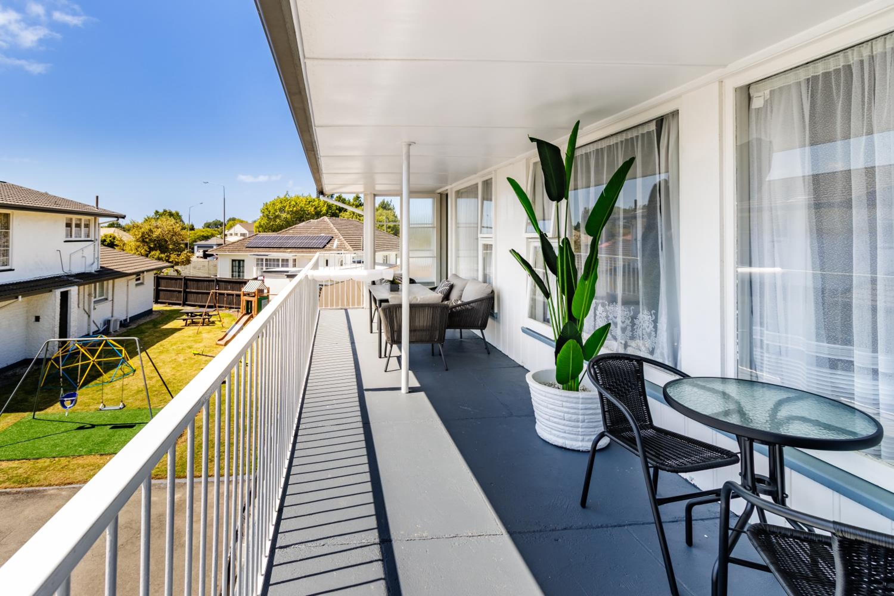 Two-Bedroom Apartment with Balcony - Photo 3